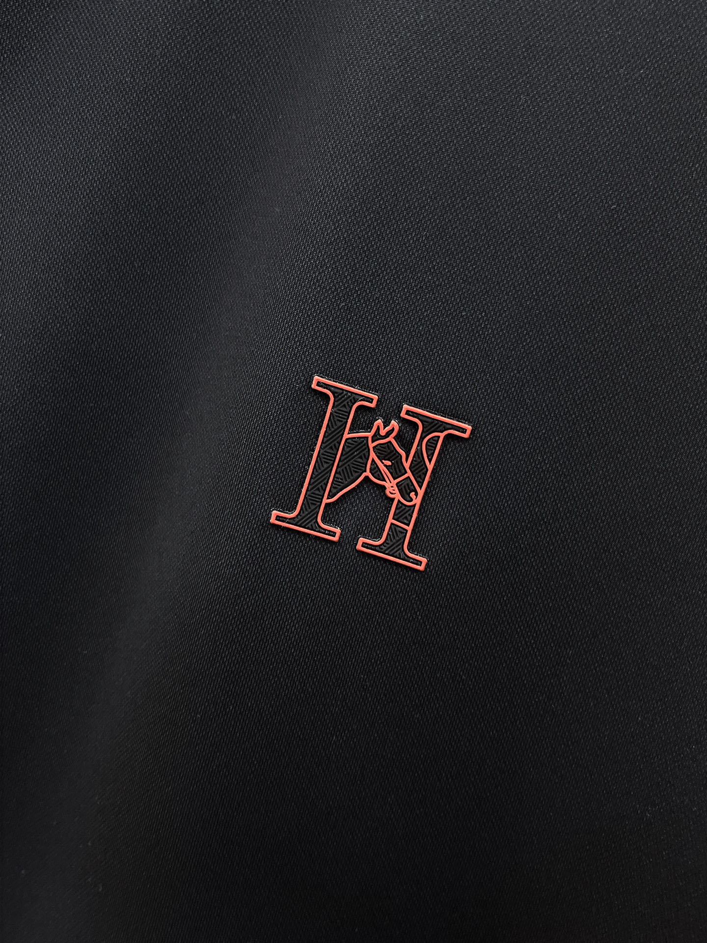 Hermès 爱马仕 高端商务 白领 单位人士必入单品 无痕压胶冰丝休闲商务短袖衬衫 科技面料