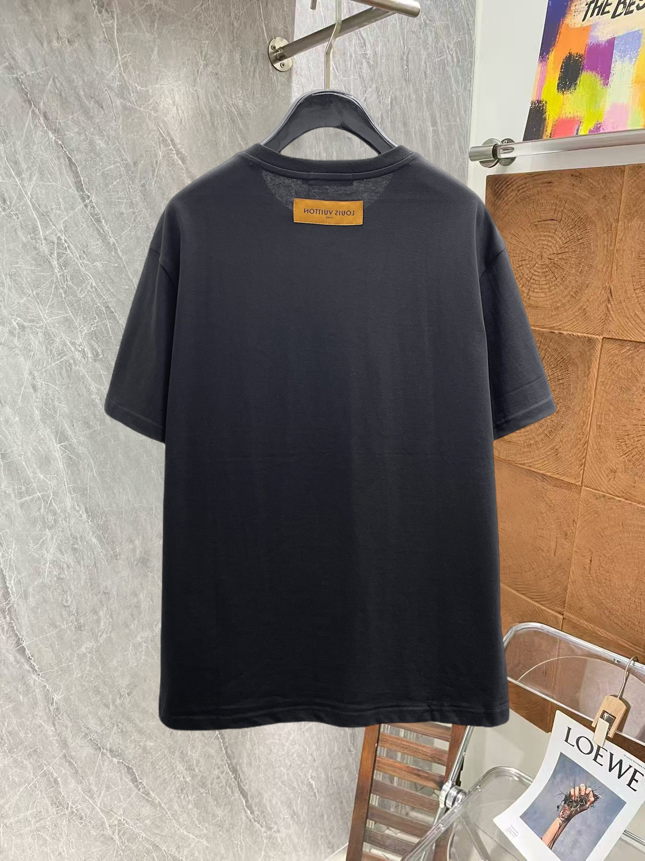 Louis Vuitton LV 2026ss夏季新款发布 圆领短袖T恤 纯棉短袖 穿上就是舒适自在又显瘦的存在