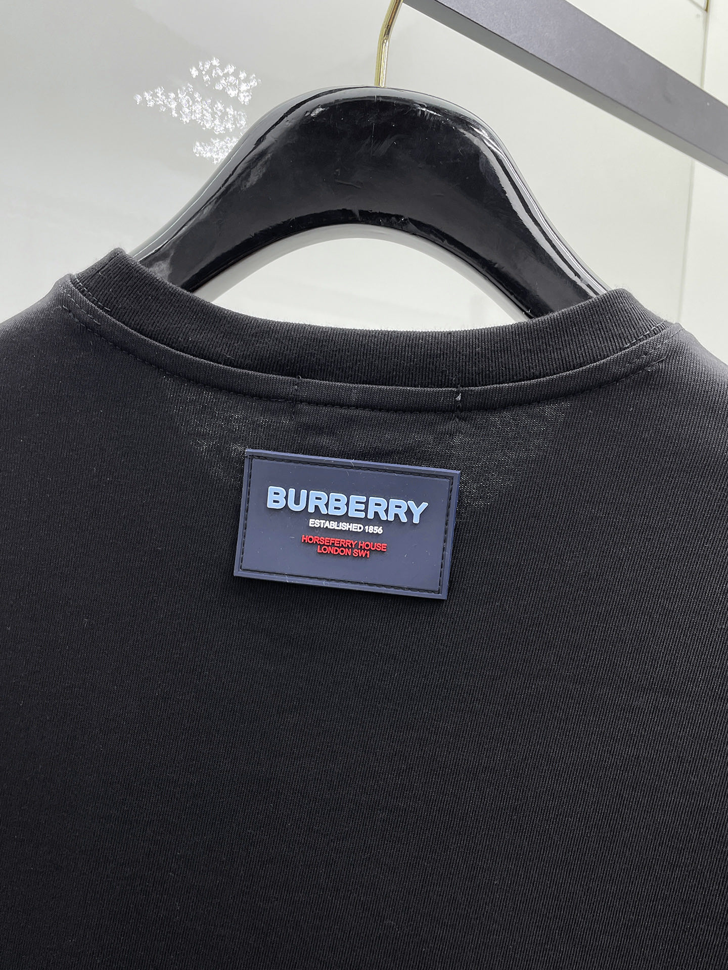 Burberry 巴宝莉 2026ss夏季新款发布 圆领短袖T恤 纯棉短袖 穿上就是舒适自在又显瘦的存在