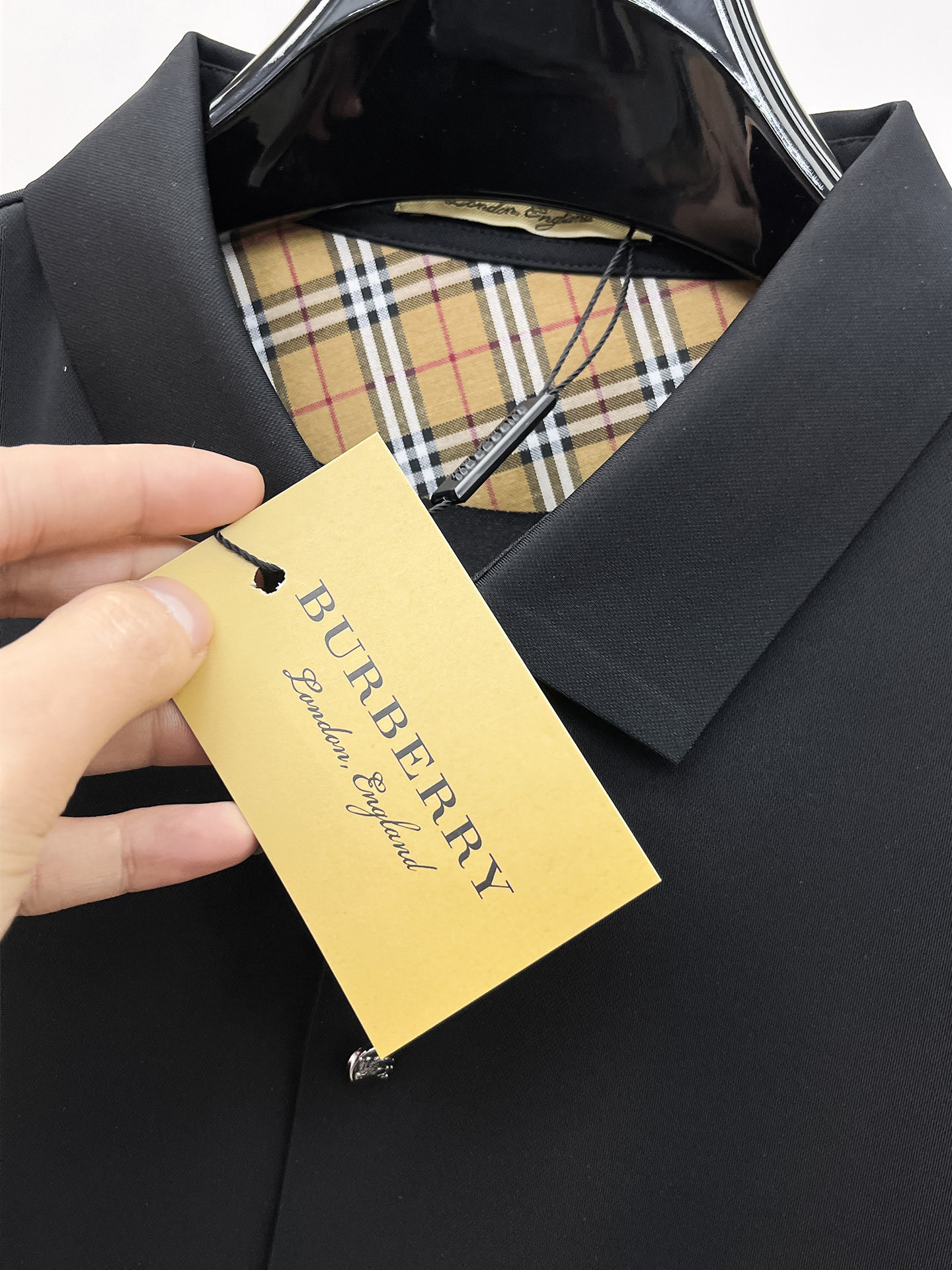 Burberry 巴宝莉 高端商务 白领 单位人士必入单品 无痕压胶冰丝休闲商务短袖衬衫 科技面料