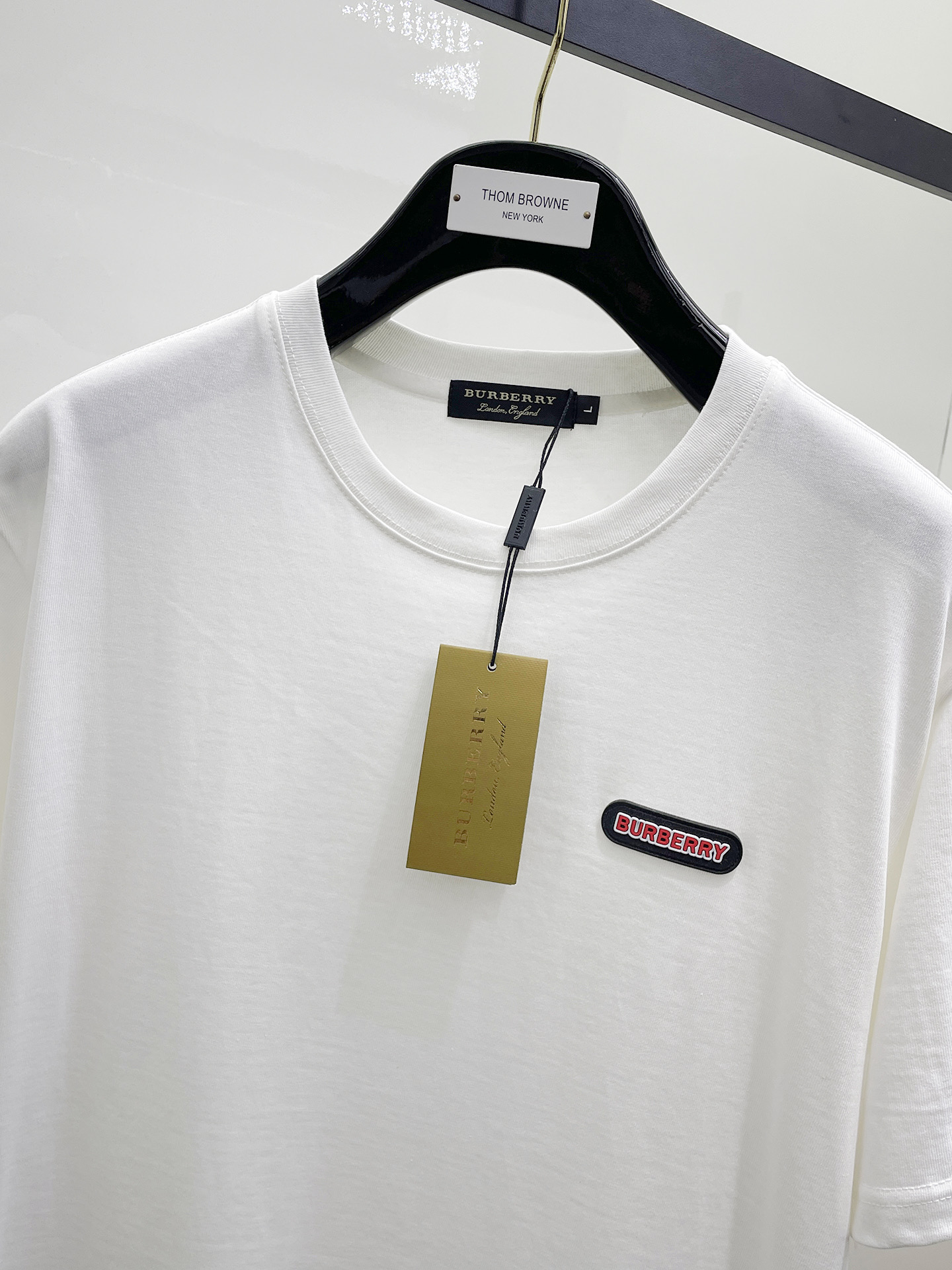 Burberry 巴宝莉 2026ss夏季新款发布 圆领短袖T恤 纯棉短袖 穿上就是舒适自在又显瘦的存在
