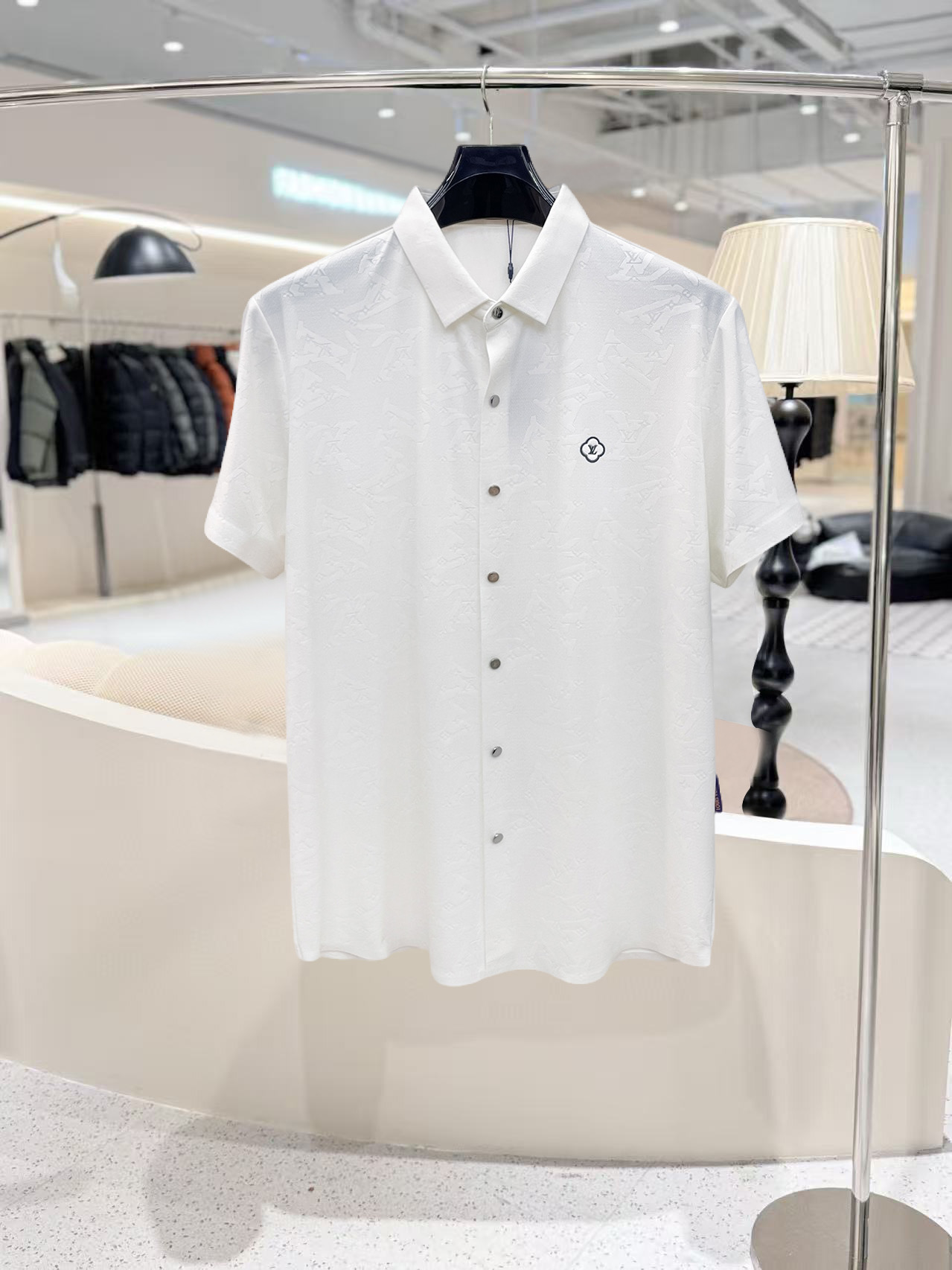 Alternative view of Louis Vuitton T-Shirt 01614