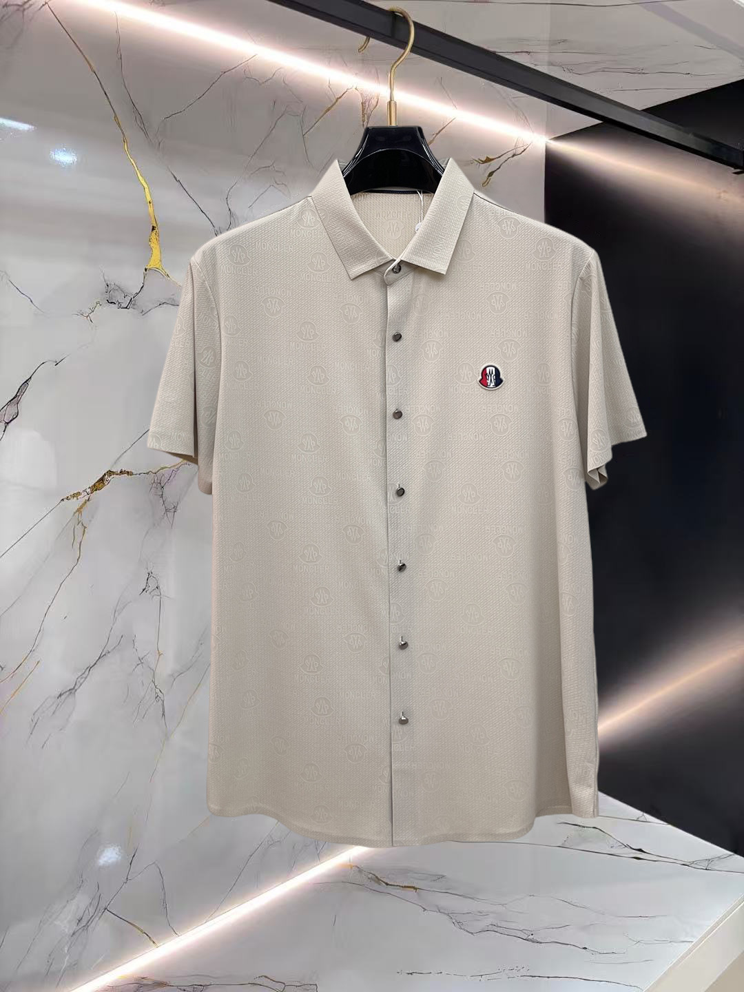Moncler T-Shirt 08884