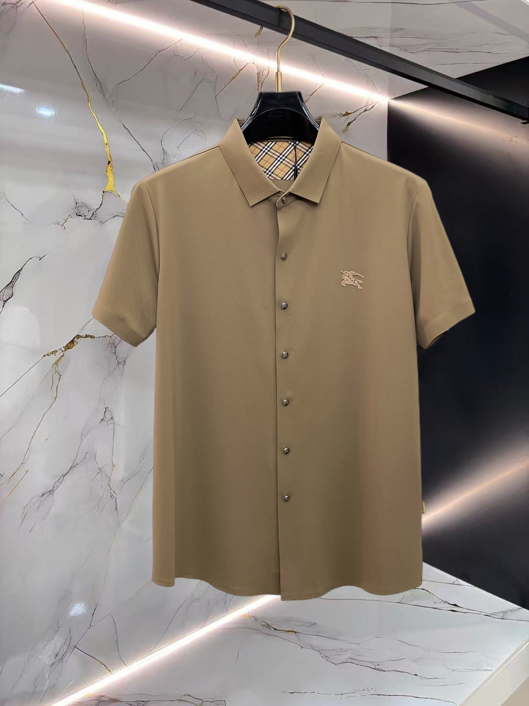 Alternative view of Burberry T-Shirt 08870