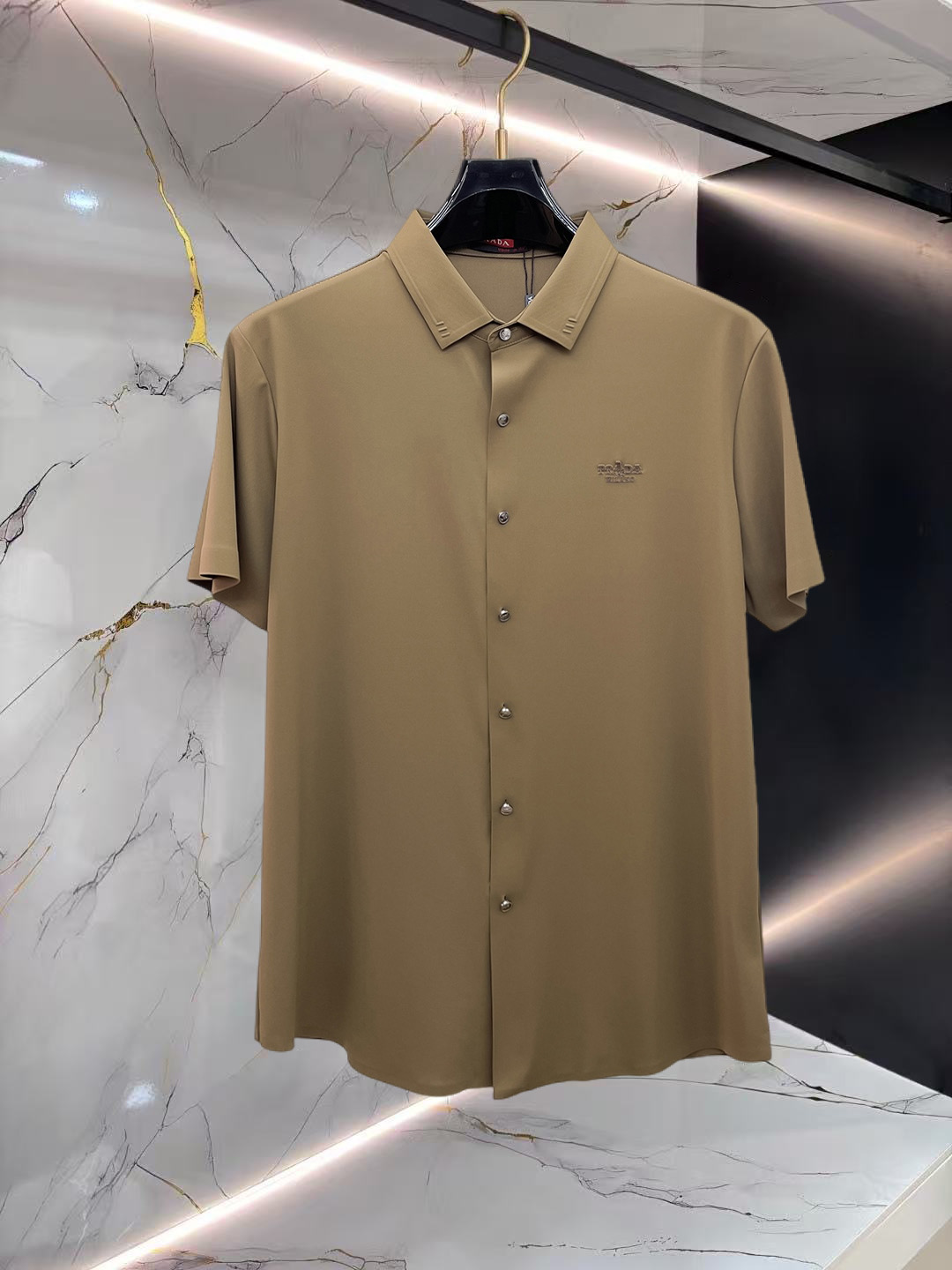 Prada T-Shirt 08819