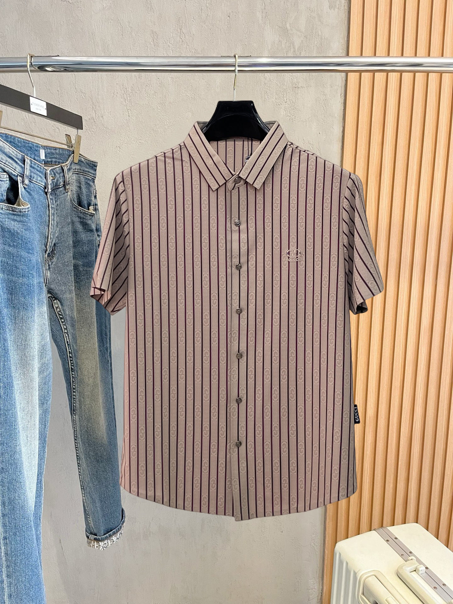 Alternative view of T-Shirt 07513