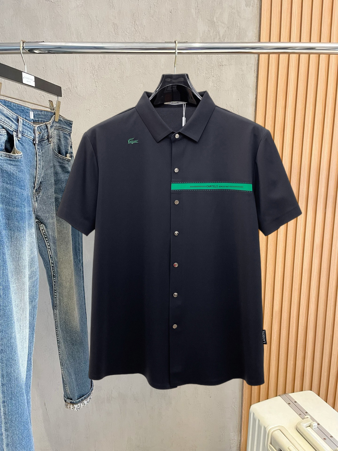 Alternative view of T-Shirt 07487