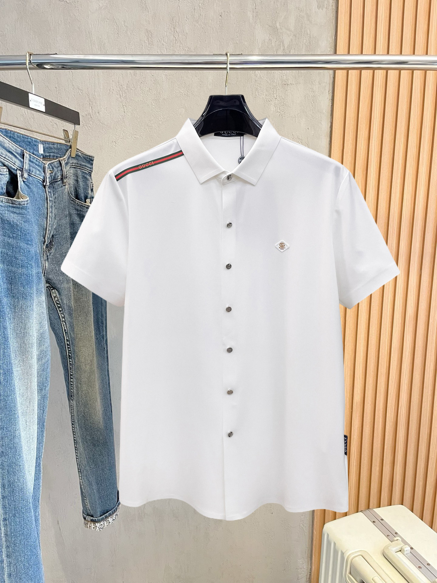 Alternative view of T-Shirt 07483