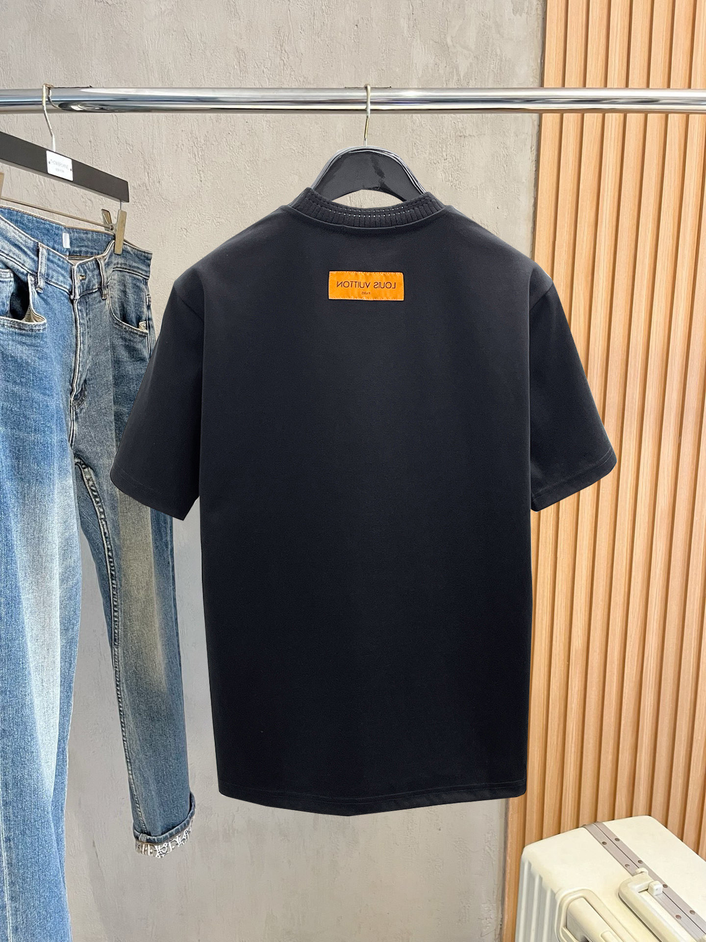 Alternative view of Louis Vuitton T-Shirt 07453