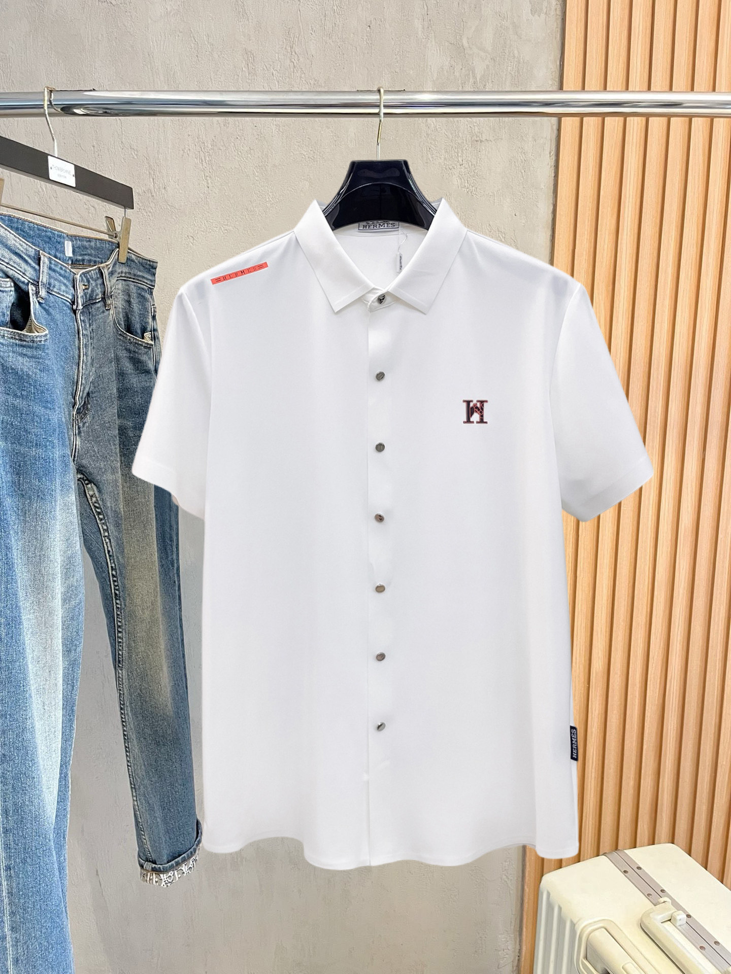 Alternative view of Hermes T-Shirt 07527