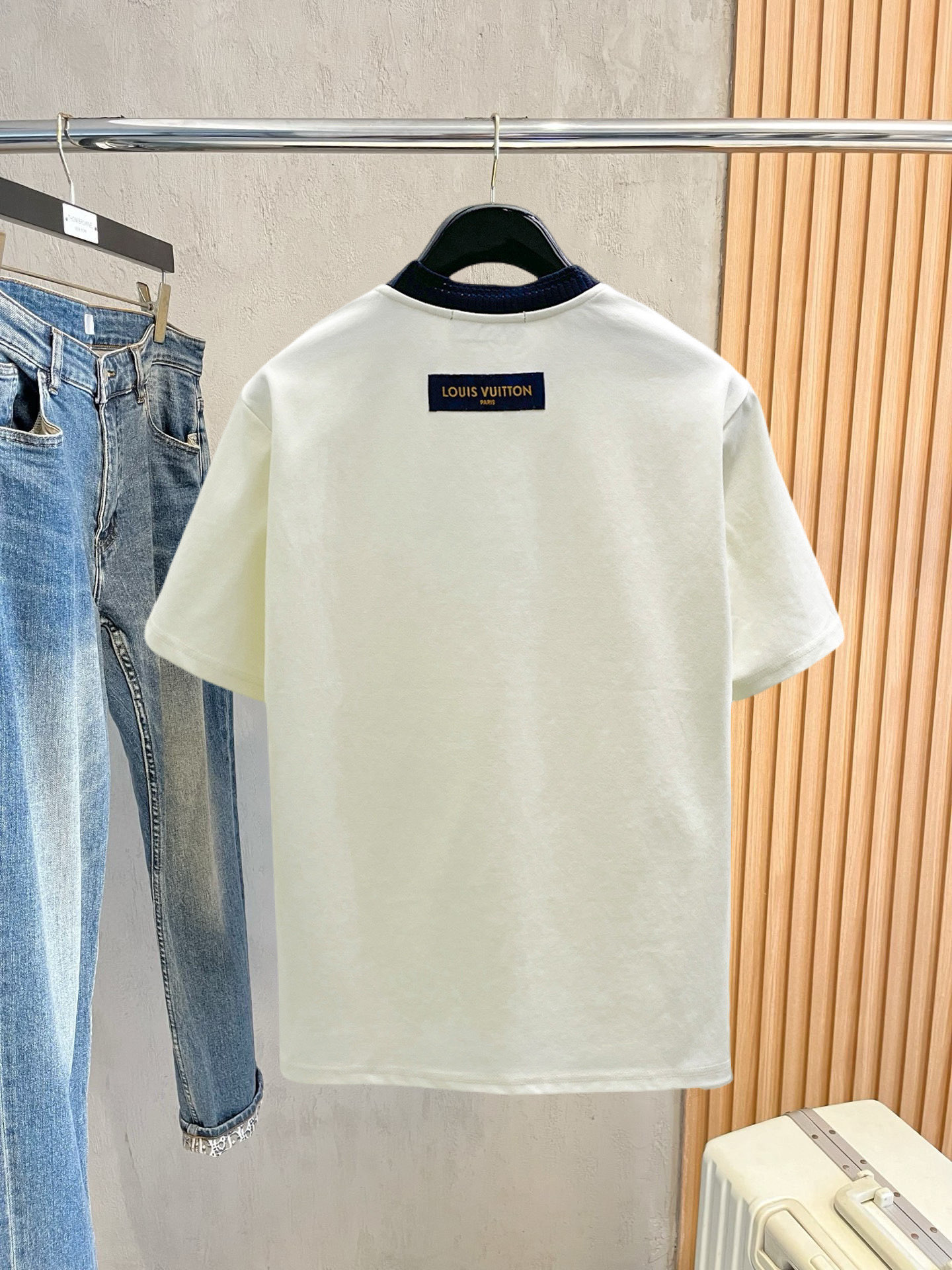 Alternative view of Louis Vuitton T-Shirt 07448