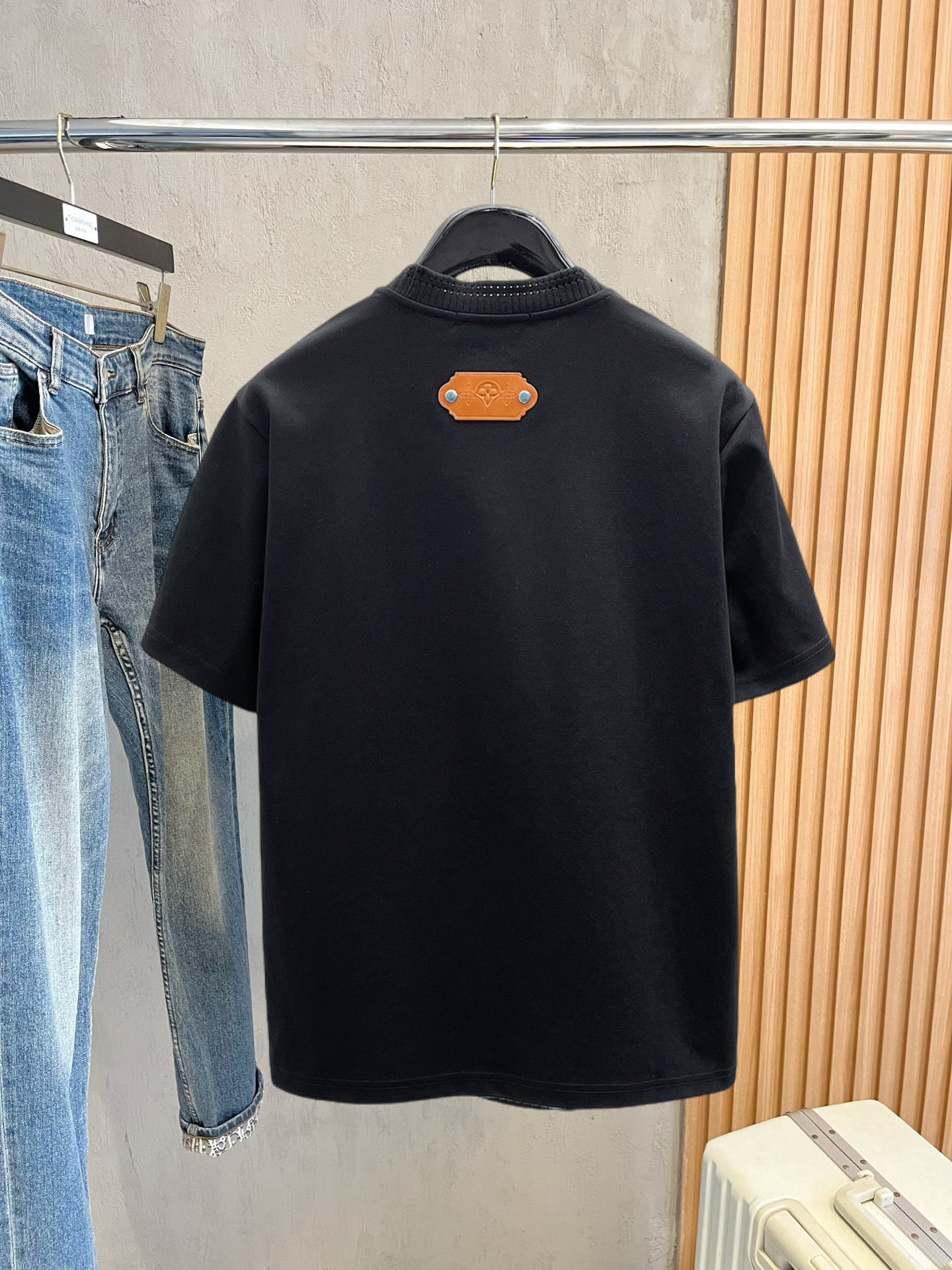 Alternative view of Louis Vuitton T-Shirt 07447