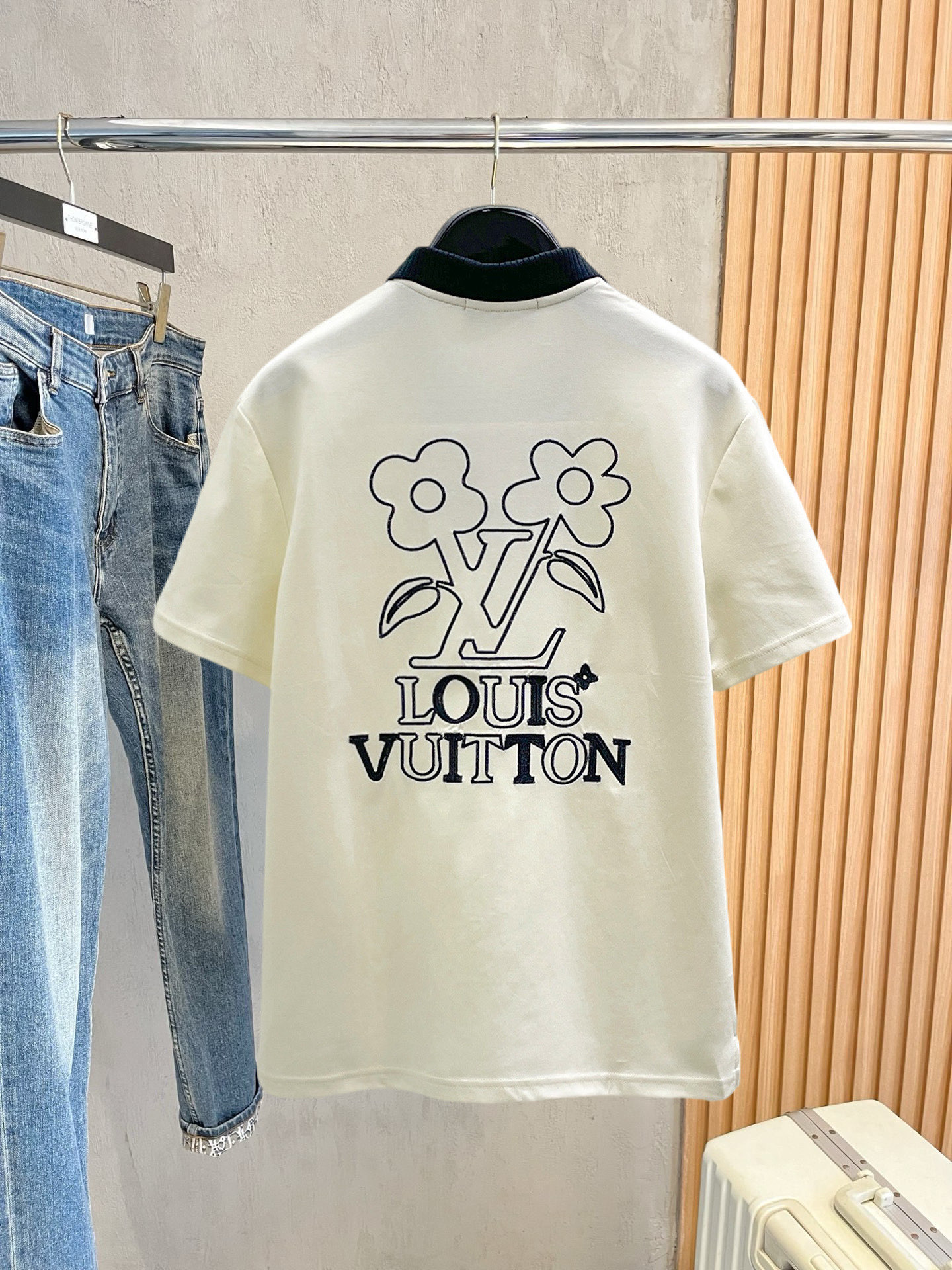 Alternative view of Louis Vuitton Polo Shirt 07437