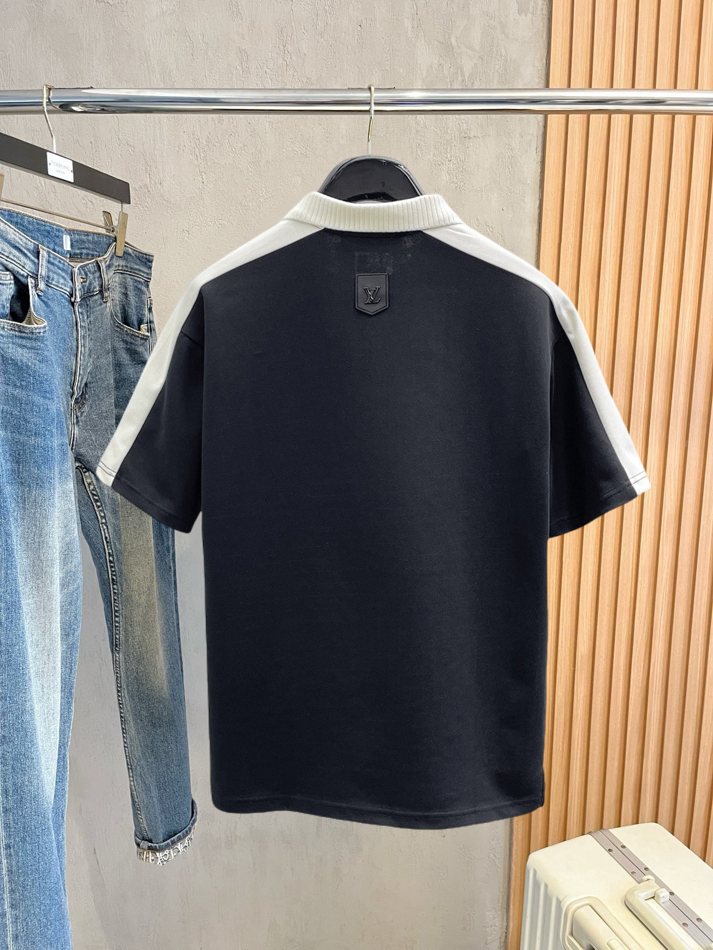 Alternative view of Louis Vuitton Polo Shirt 07442