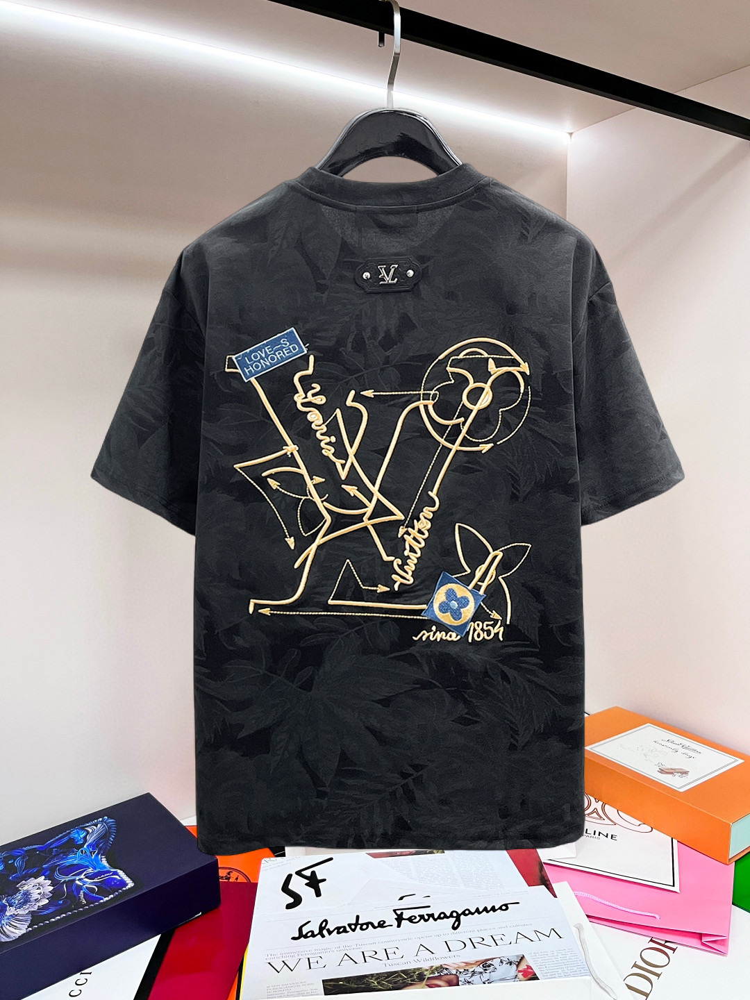 Alternative view of Louis Vuitton T-Shirt 04700