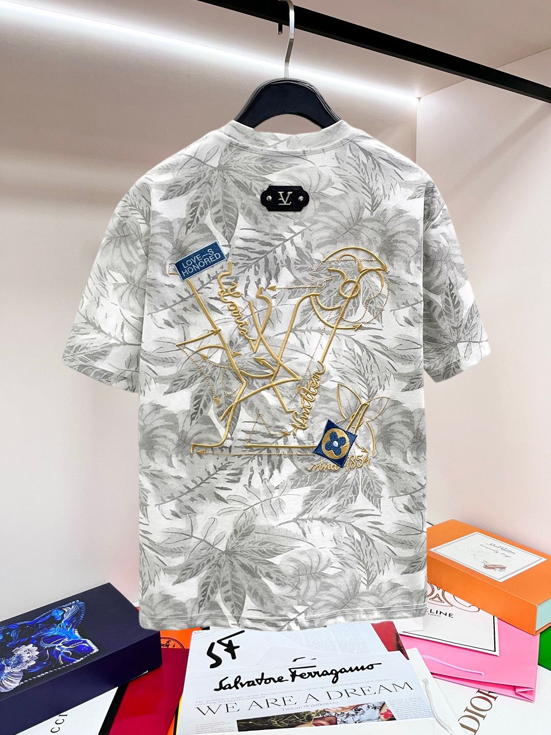 Alternative view of Louis Vuitton T-Shirt 04701