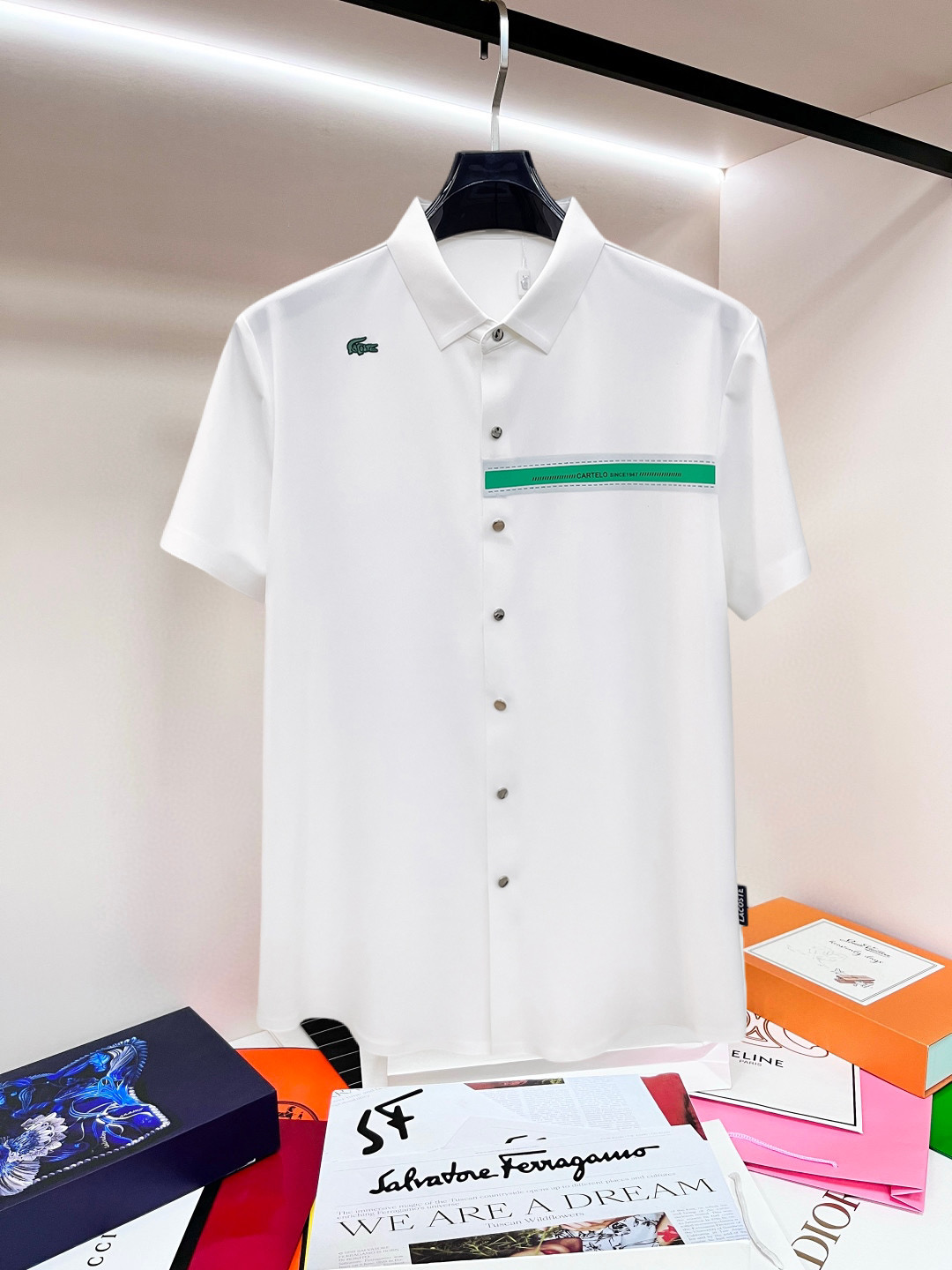 Alternative view of T-Shirt 04762
