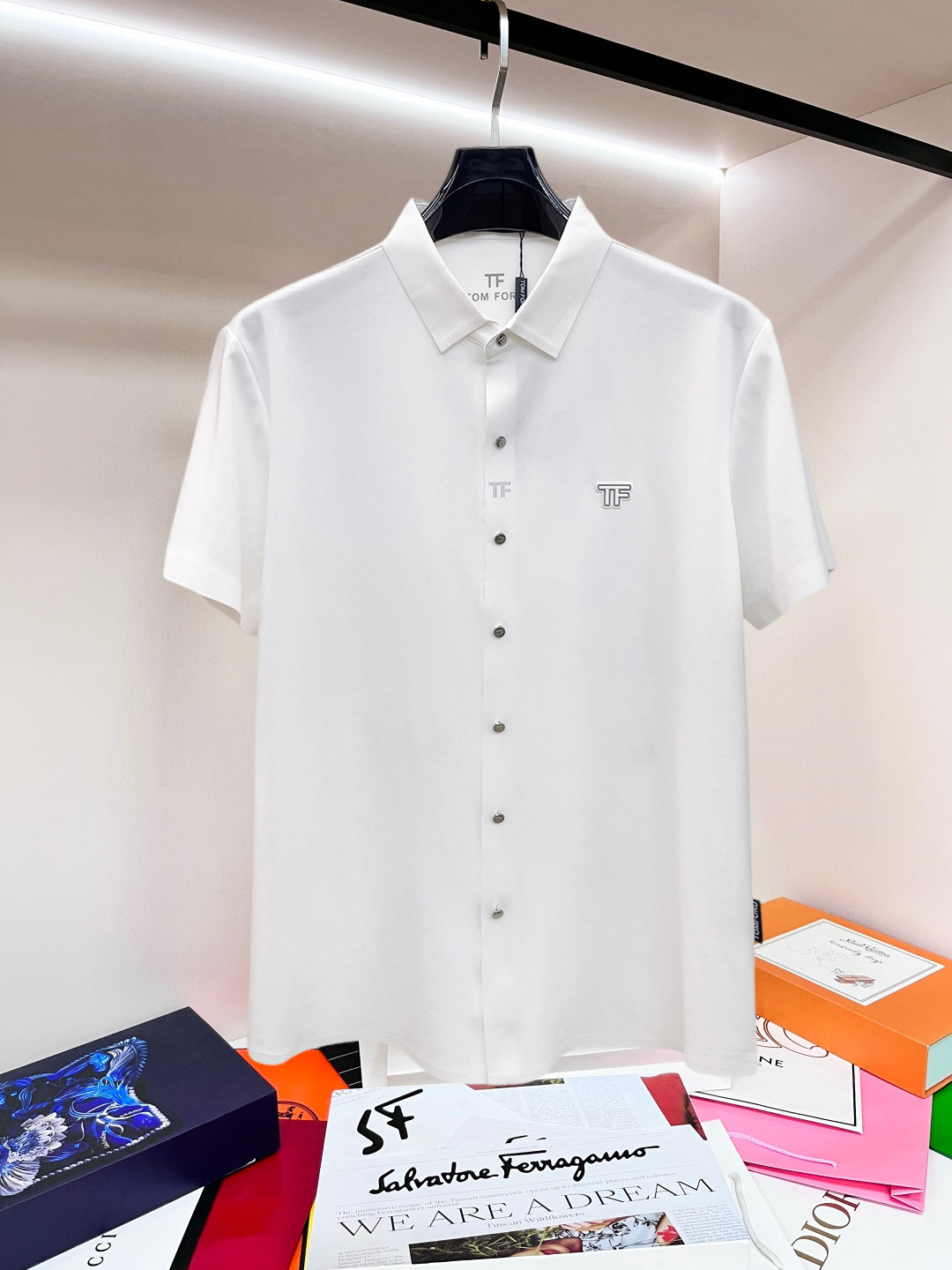 Alternative view of T-Shirt 04758