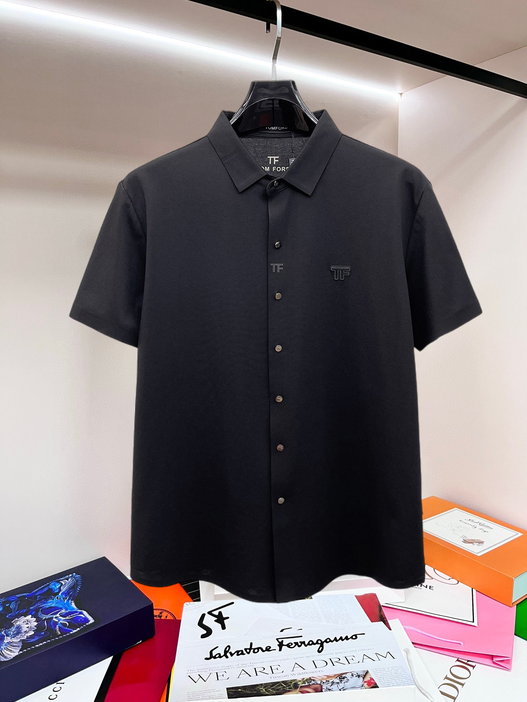 Alternative view of T-Shirt 04757