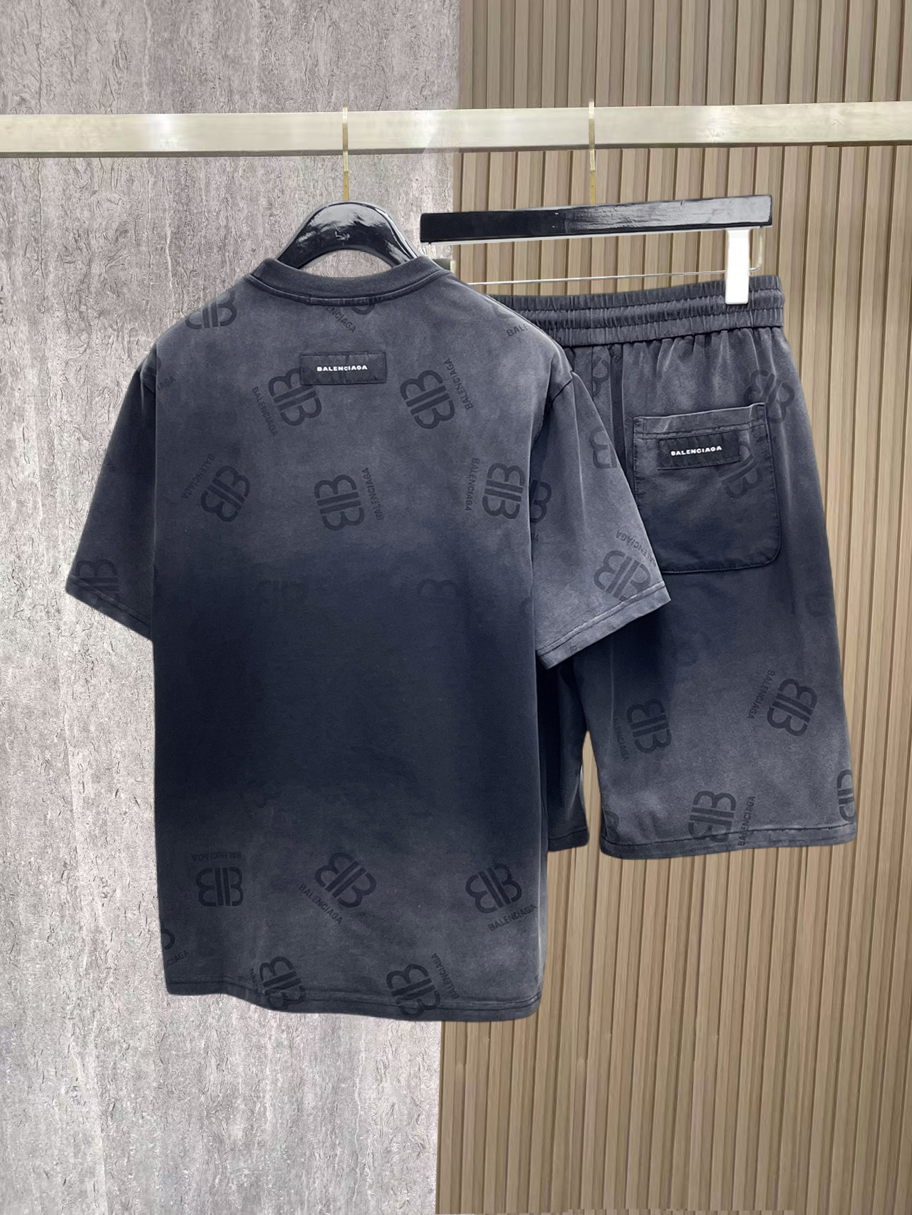 Alternative view of Balenciaga T-Shirt 00156