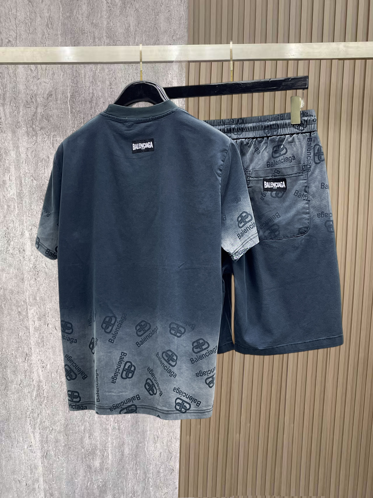 Alternative view of Balenciaga T-Shirt 00155