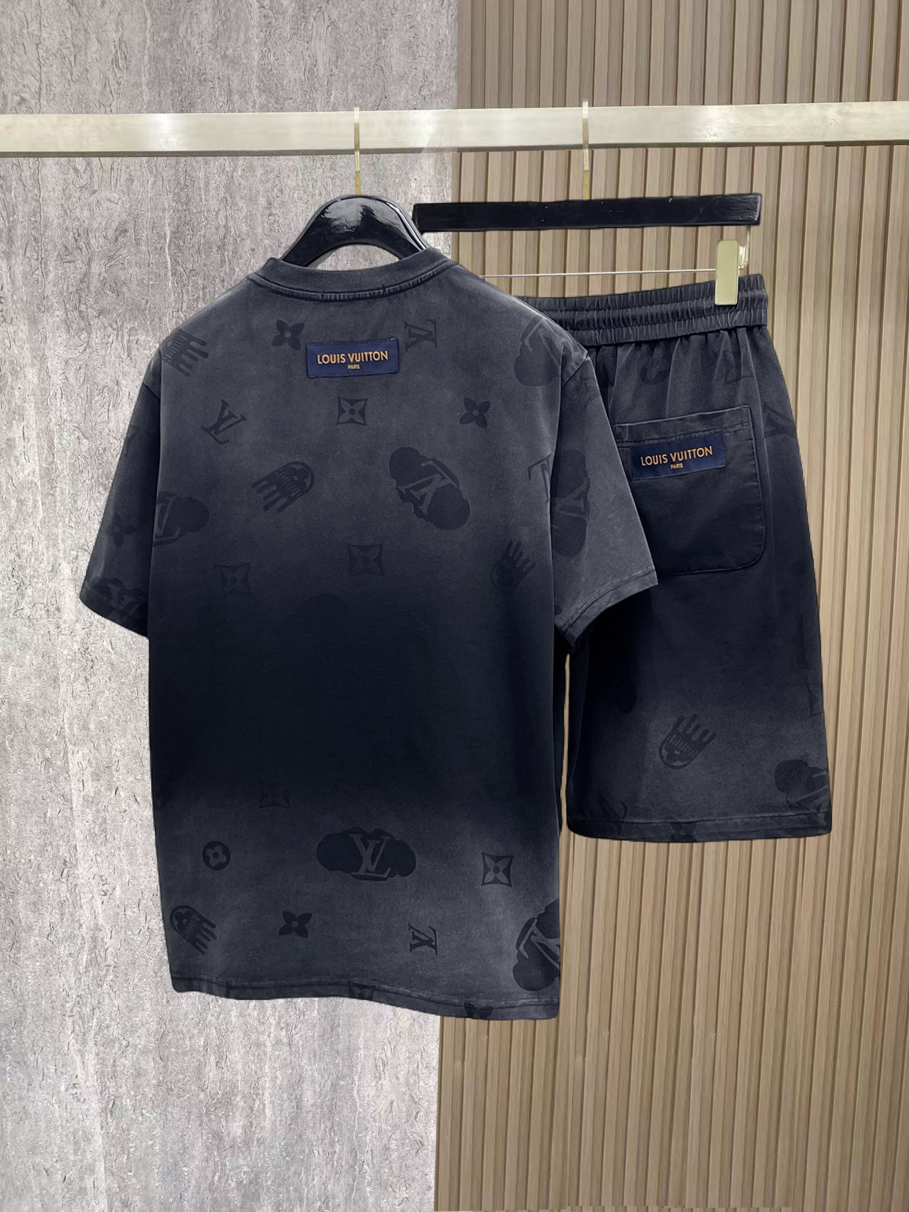 Alternative view of Louis Vuitton T-Shirt 00149