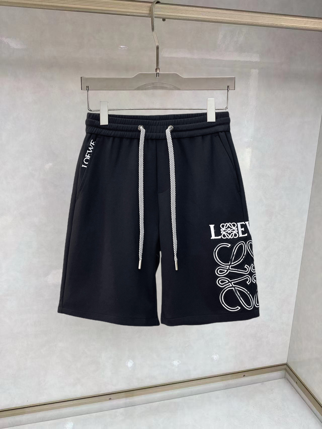 Loewe Shorts 00038