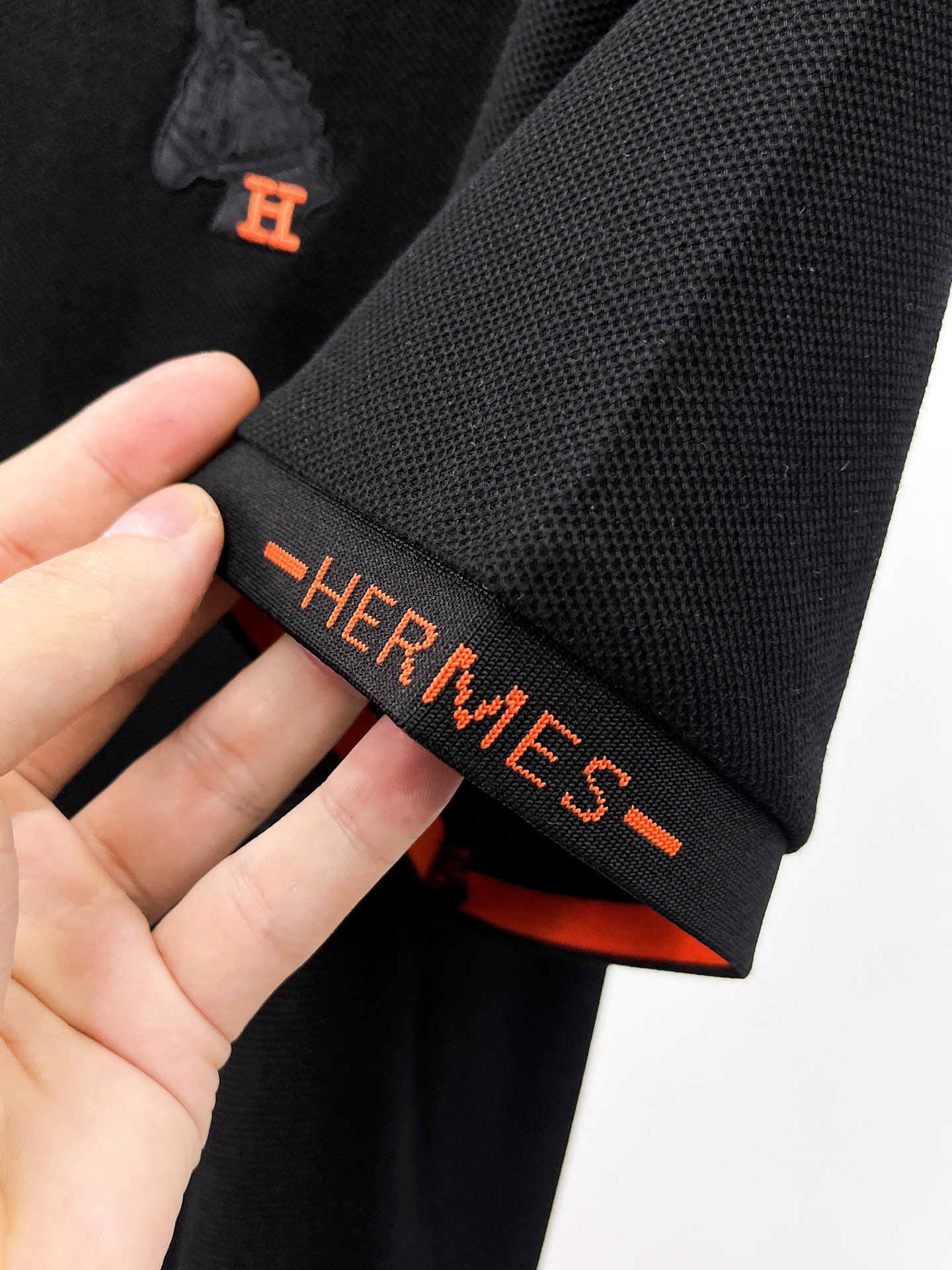 Hermès 爱马仕 高端货商务 白领 单位人士必入单品 珠地面料休闲商务短袖Polo 科技面料