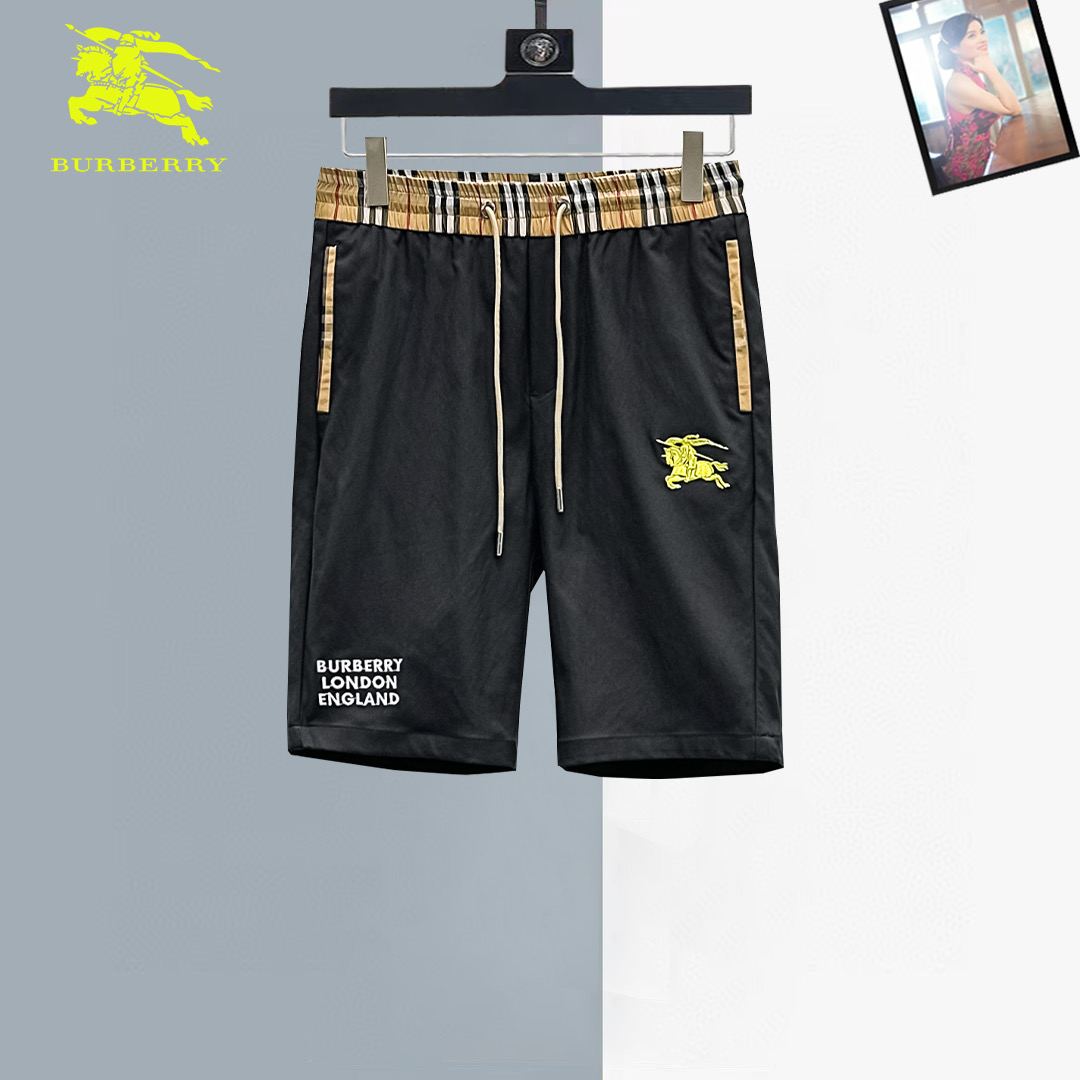 NO:930880,Burberry 2026ss summer new original counter casual shorts, luxury classic brand original LOGO accessories, counter best-selling model. Very comfortable to wear, low-key yet luxurious, very classy to wear. Needless to say the trousers style and tailoring. The upper body is exquisite and high-end, first-class and top-quality materials. Really palace-level casual pants. The cotton of Turkey is of outstanding quality. After heavy washing, the pants are very soft!  Don't be picky. The upper body is absolutely stylish and extremely luxurious. Please quote your height and weight when ordering sizes M-3XL.,,burberry,shorts,19860909巴宝莉 2026ss夏季新款原单专柜休闲短裤,奢华经典品牌原版LOGO配饰 专柜热销款 身穿着非常舒适 低调不失奢华 穿出去非常有档次 裤型款式和裁剪亦无需多言 上身精致跃然高档一等一顶级质料 真正殿堂级的休闲裤 选用土耳其的棉花品质卓然,经过重水洗使得裤子很柔软！不挑人 上身绝对的有型 极度奢华. 尺码M-3XL下单报身高体重.,,burberry,shorts,,Men's clothing