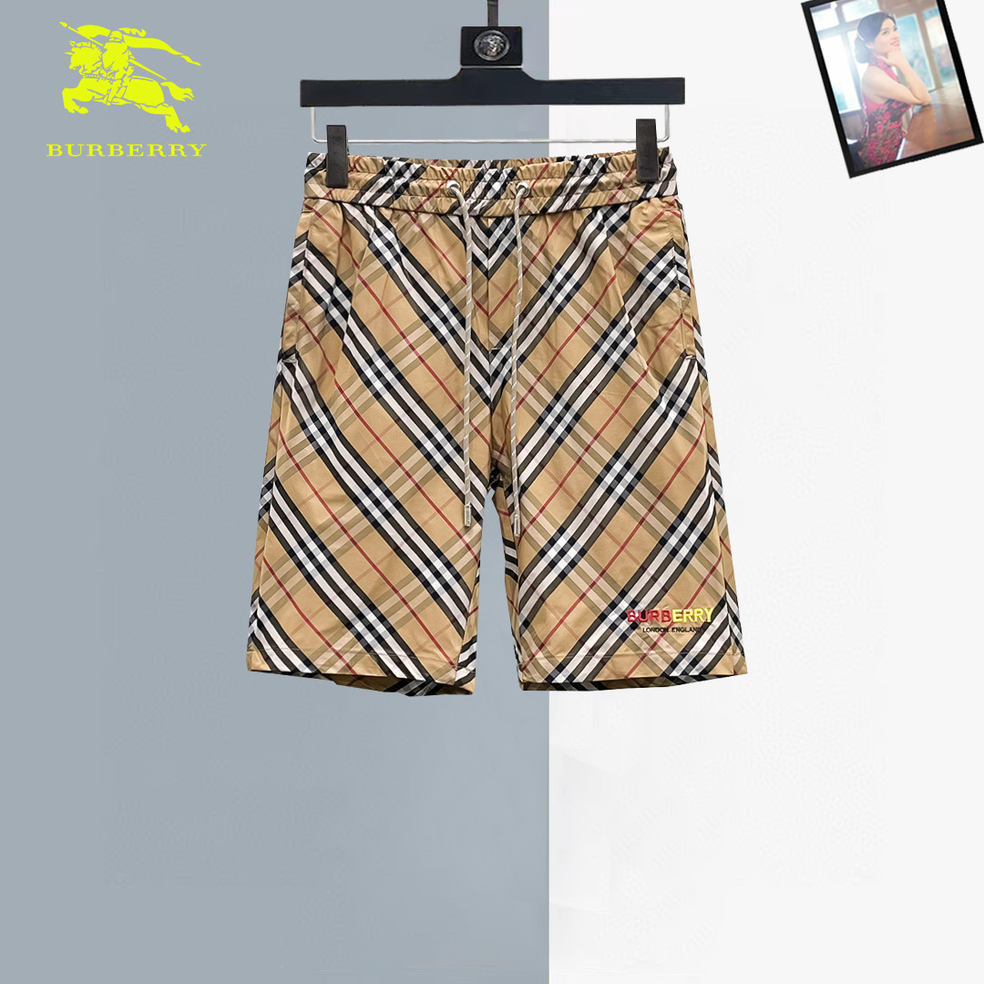 NO:930864,Burberry 2026ss summer new original counter casual shorts, luxury classic brand original LOGO accessories, counter best-selling model. Very comfortable to wear, low-key yet luxurious, very classy to wear. Needless to say the trousers style and tailoring. The upper body is exquisite and high-end, first-class and top-quality materials. Really palace-level casual pants. The cotton of Turkey is of outstanding quality. After heavy washing, the pants are very soft!  Don't be picky. The upper body is absolutely stylish and extremely luxurious. Please quote your height and weight when ordering sizes M-3XL.,,burberry,shorts,19860909巴宝莉 2026ss夏季新款原单专柜休闲短裤,奢华经典品牌原版LOGO配饰 专柜热销款 身穿着非常舒适 低调不失奢华 穿出去非常有档次 裤型款式和裁剪亦无需多言 上身精致跃然高档一等一顶级质料 真正殿堂级的休闲裤 选用土耳其的棉花品质卓然,经过重水洗使得裤子很柔软！不挑人 上身绝对的有型 极度奢华. 尺码M-3XL下单报身高体重.,,burberry,shorts,,Men's clothing