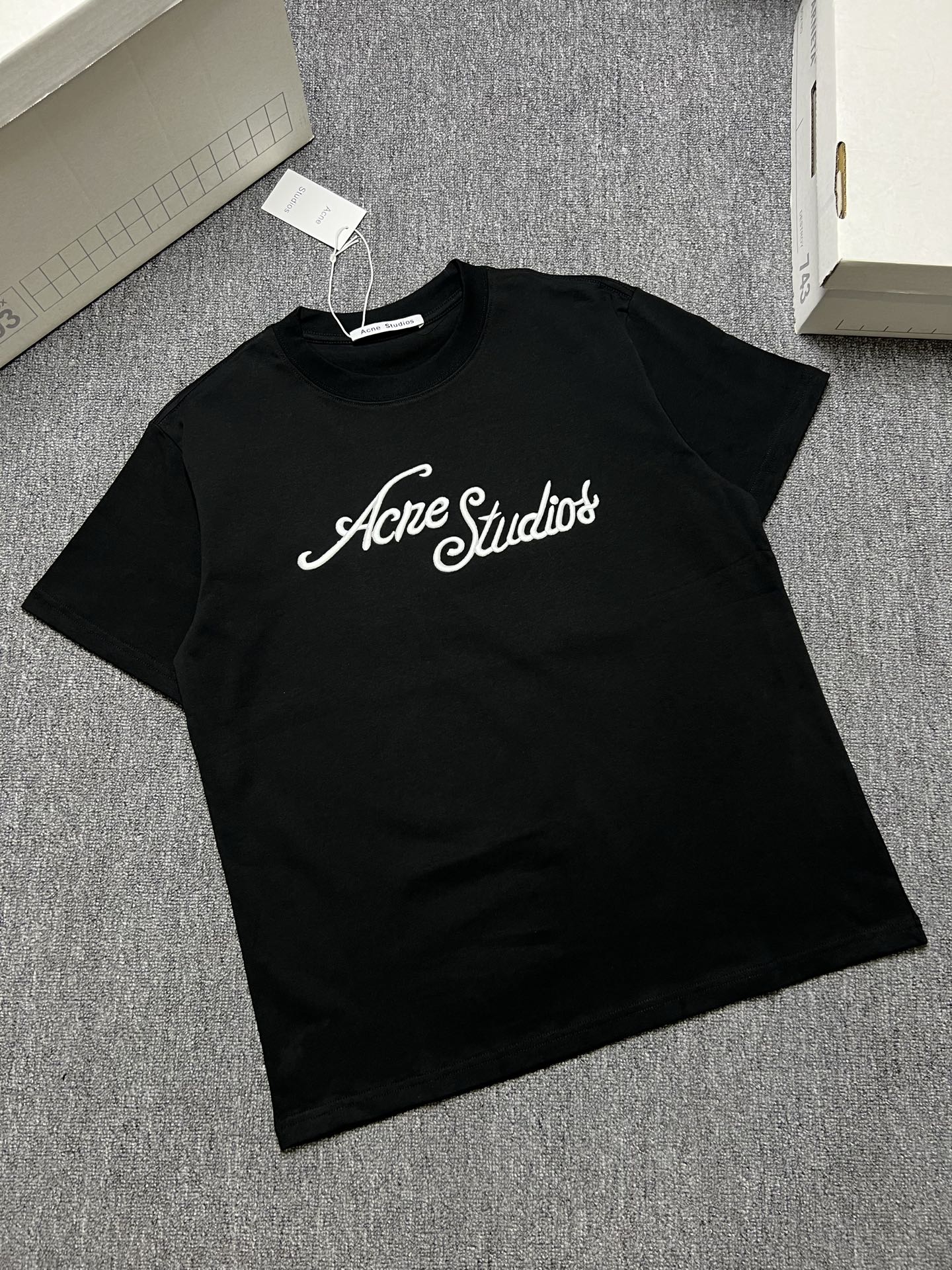 NO:746245,ACNE STUDIO short-sleeved T-shirt color black white size: xs-L a fabric 280g,acne studios,dior,T-shirt,tees,t-shirt,19860909年后 ACNE STUDIO 短袖T恤 颜色黑色白色 尺码: xs-L a面料280g,,acne studios,dior,T-shirt,tees，t-shirt,,Men's clothing