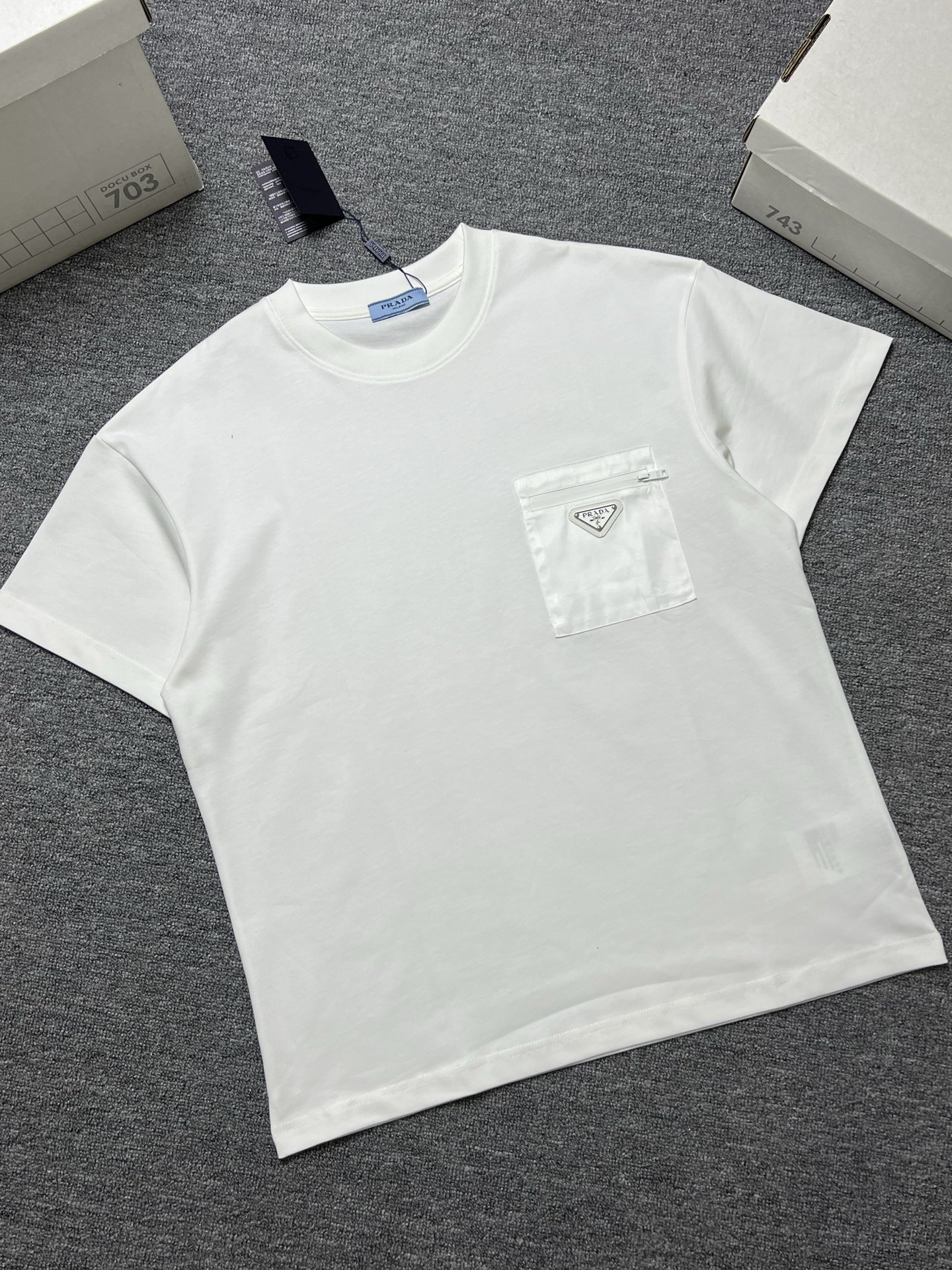 NO:746249,Years later 90 90 RADA short-sleeved T-shirt color black white size: xs-L a fabric 280g, T-shirt, tees, t-shirt,19860909年后 90 90 RADA 短袖T恤 颜色黑色白色 尺码:xs-L a面料280g,,T-shirt,tees，t-shirt,,Men's clothing