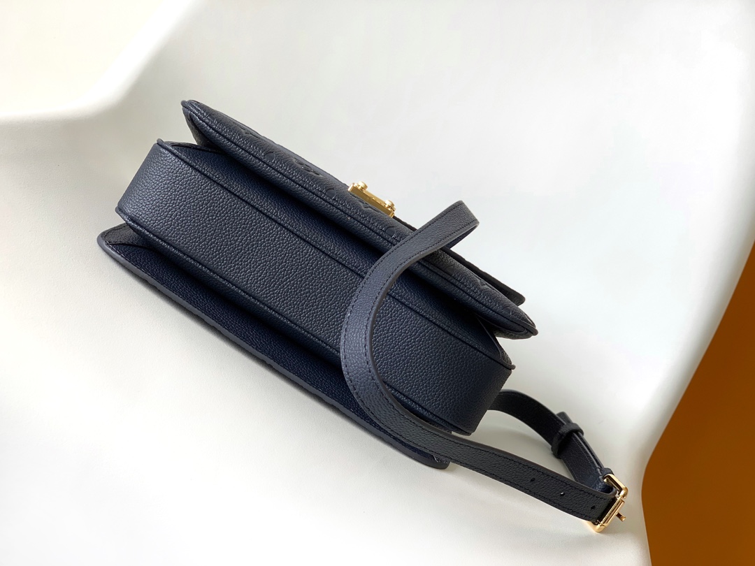 Louis Vuitton M47142新版蓝 M46613 枣红M44881杏色M41487黑色M44072米白M44018粉色M41486枣红M44155大红M44071深蓝