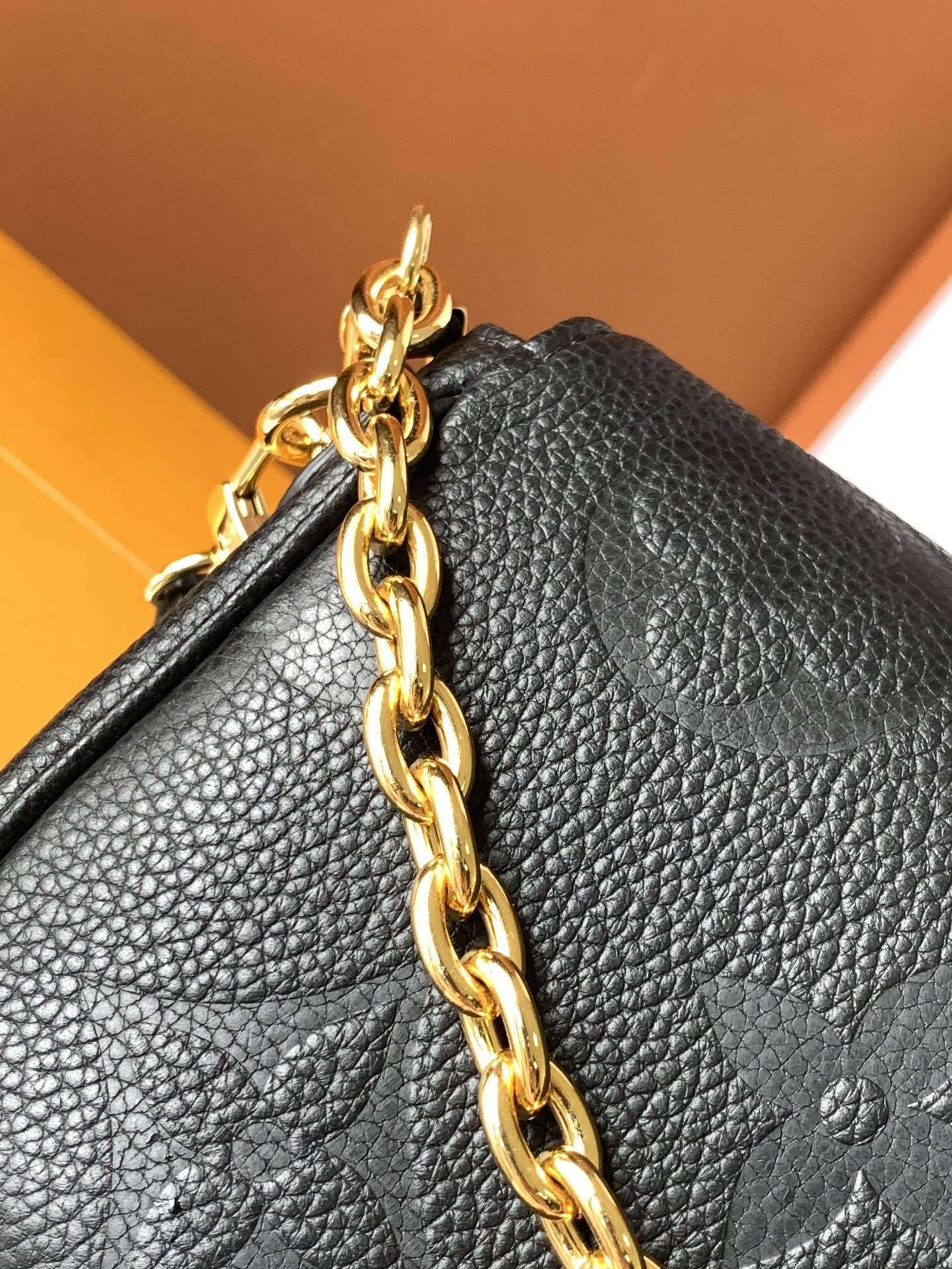 【特级加强版】动态变码芯片Wallet On Chain Ivy 手袋型号: M82154皮料: 是意大