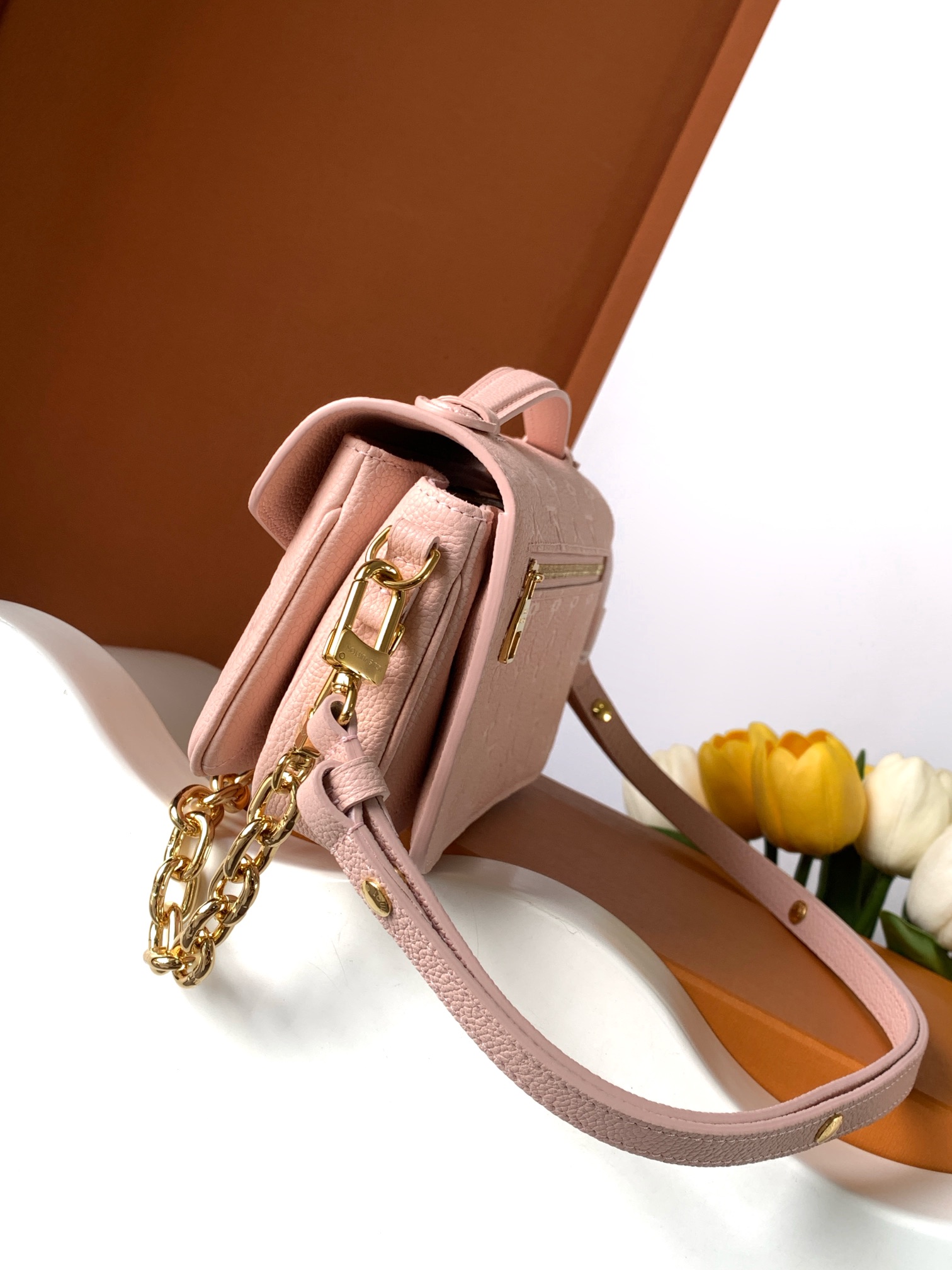 动态变码芯片Pochette Métis East West 手袋【特级加强版】型号: M47045皮料