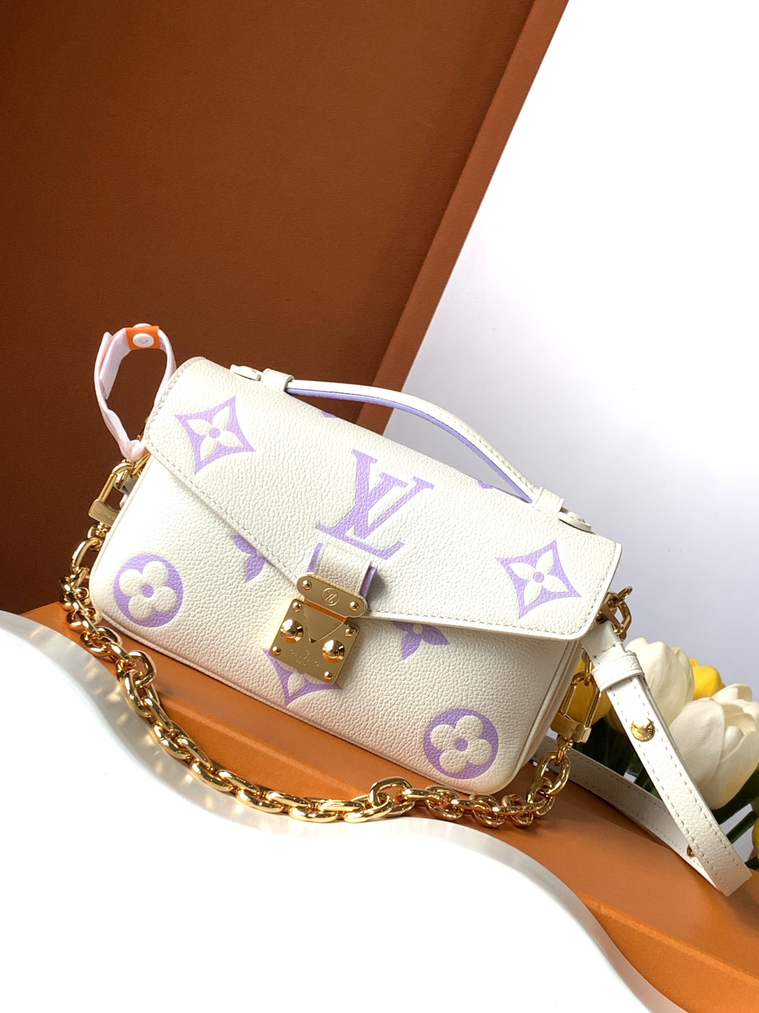Louis Vuitton 动态变码芯片