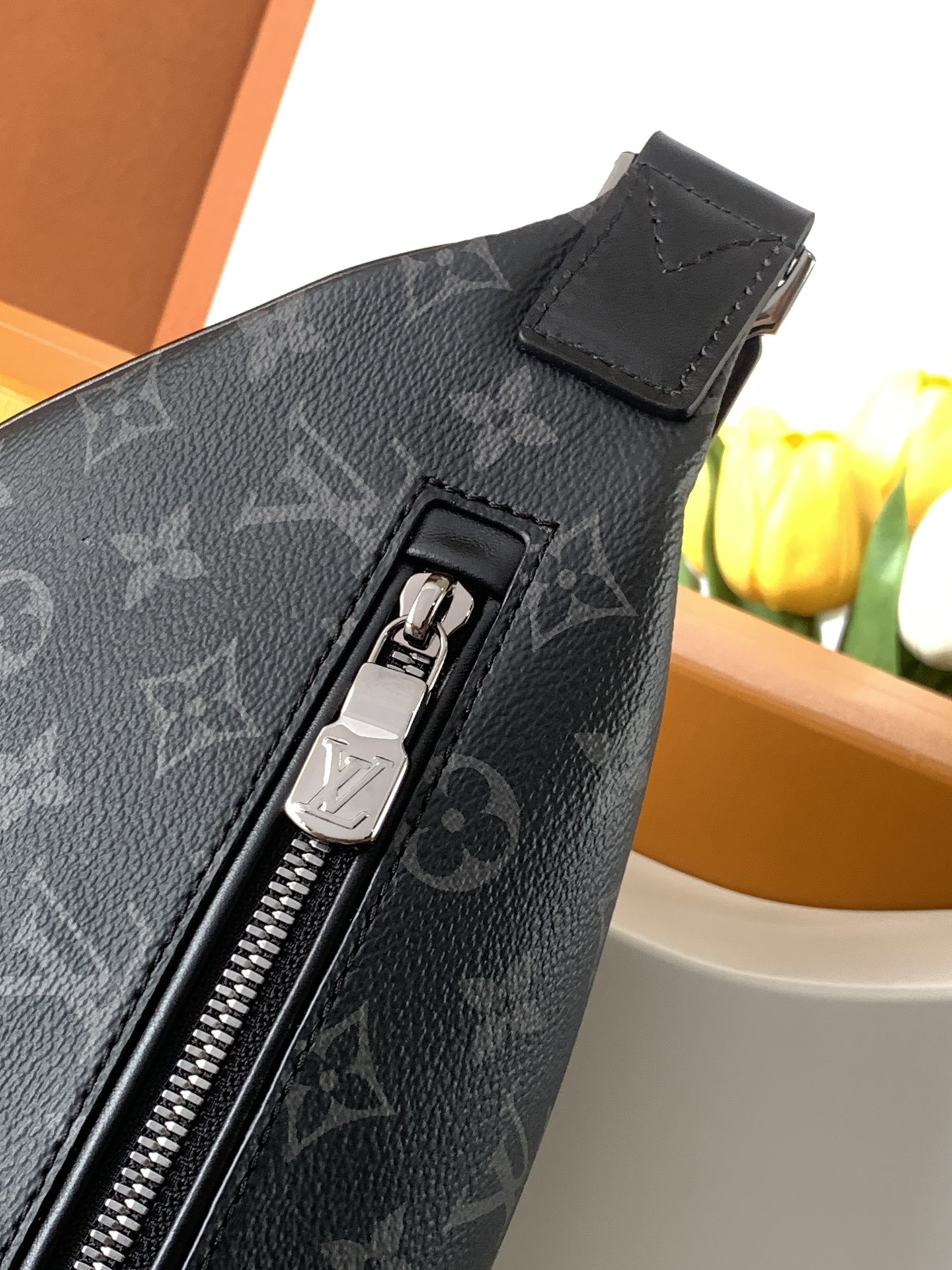 Louis Vuitton 动态变码芯片