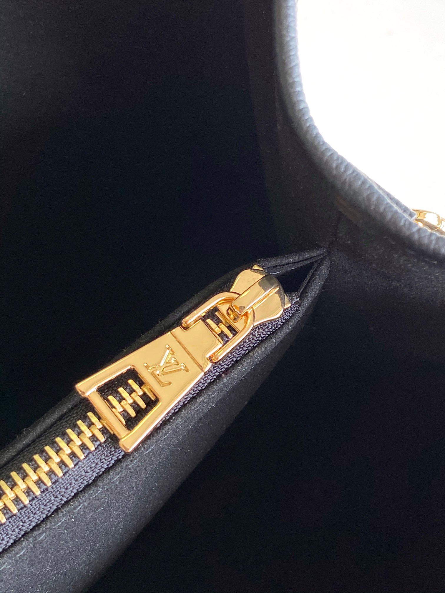M47185大号黑色 M11463大号灰色 M11394大号米白动态变码芯片 顶级原单 【大号尺寸37x