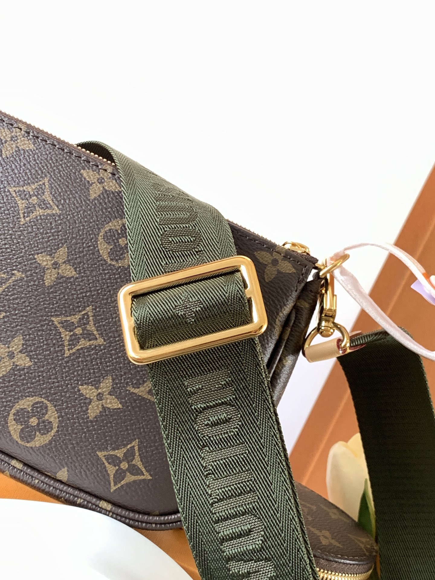 Louis Vuitton 动态变码芯片