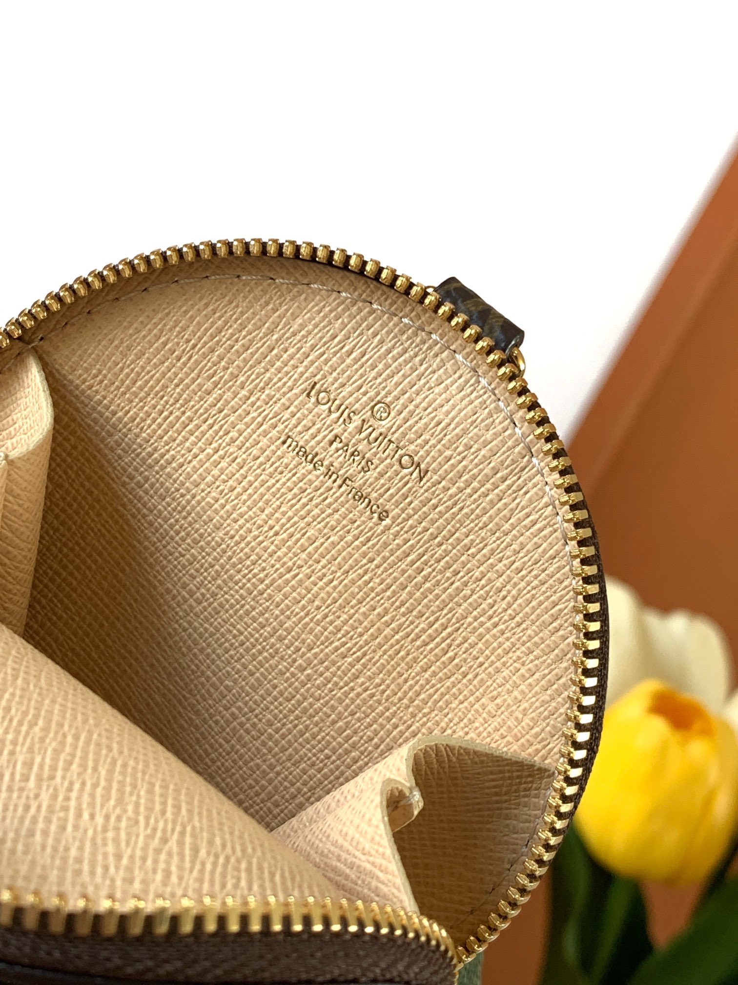 Louis Vuitton 动态变码芯片