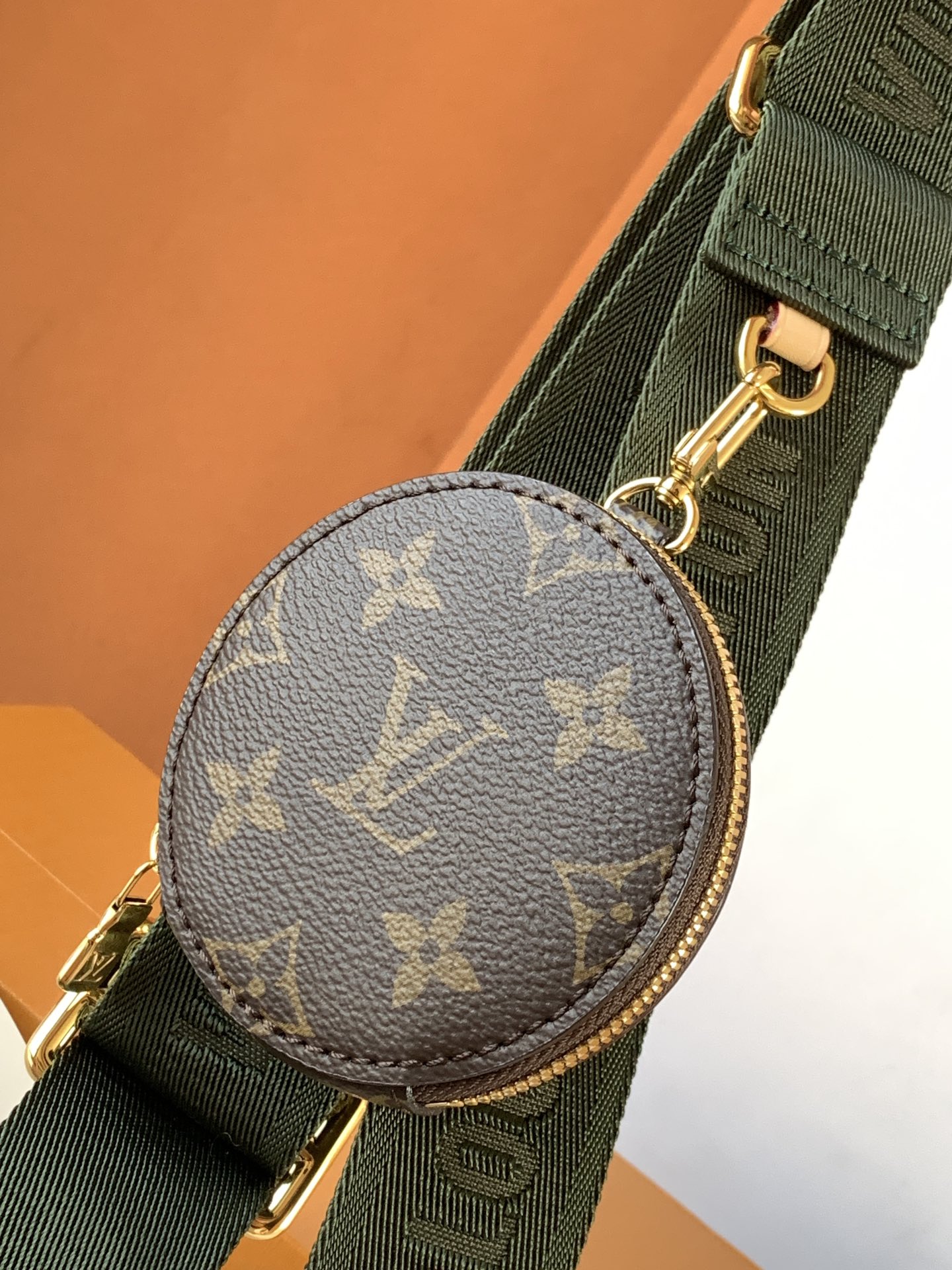 Louis Vuitton 动态变码芯片