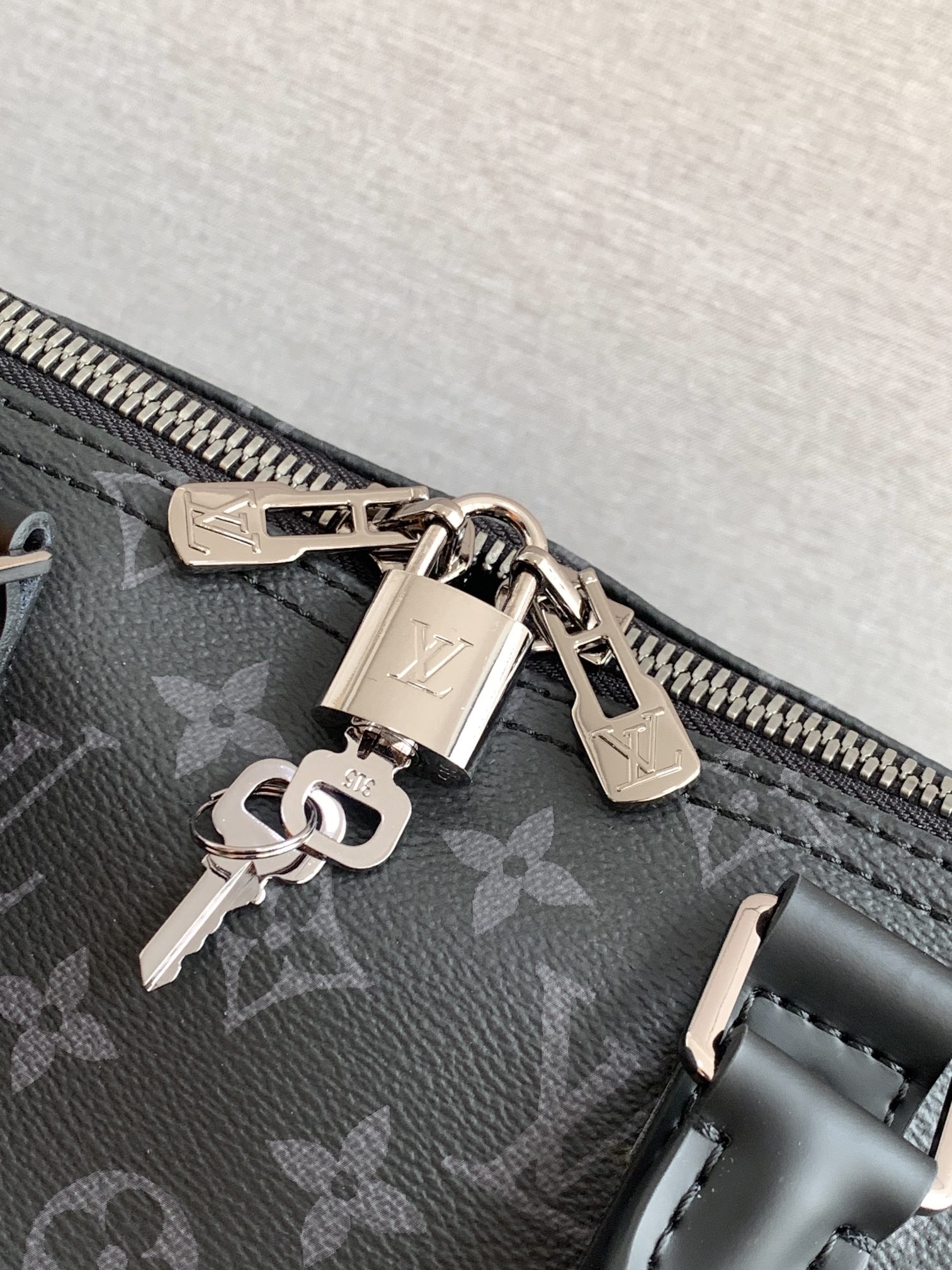 M40569 más detalles🔍