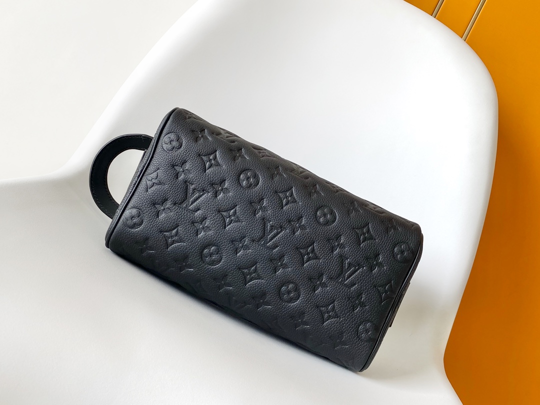 Louis Vuitton Dopp Kit Black Taurillon Monogram Leather Toiletry Bag 4 i1724423578 8207 6