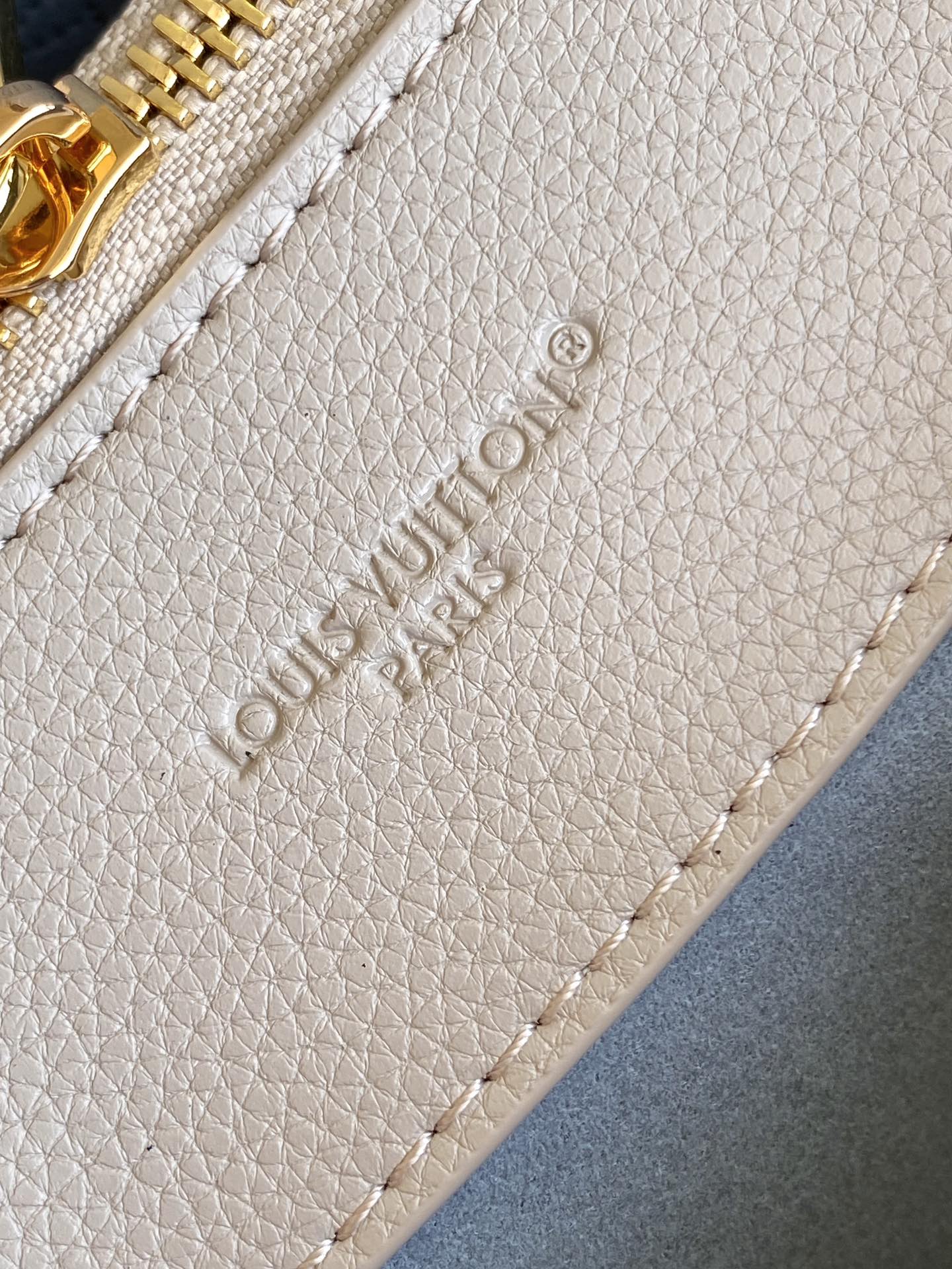 Louis Vuitton M12496渐变色M12139黑色