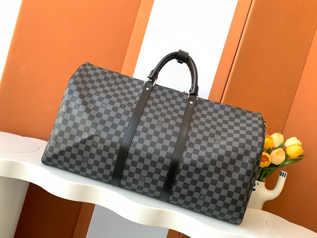 Keepall 55 旅行袋【特级加强版】型号: N41413皮料: 是意大利A级皮料五金: 采用进口A