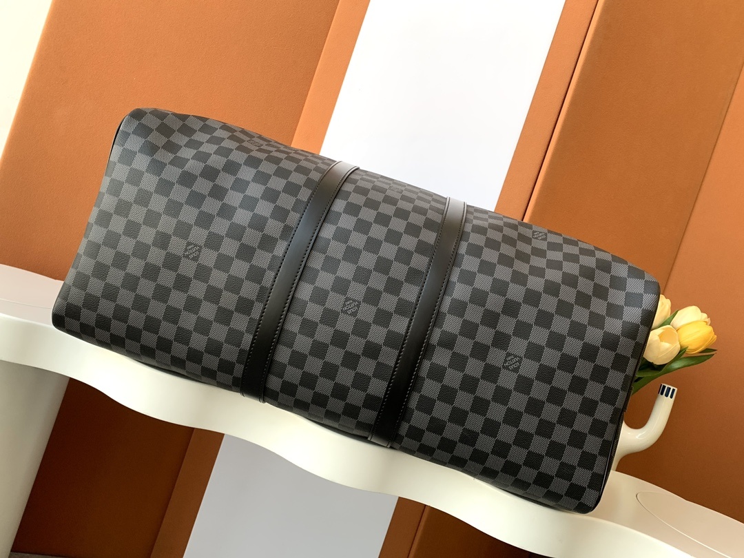 Keepall 55 旅行袋【特级加强版】型号: N41413皮料: 是意大利A级皮料五金: 采用进口A