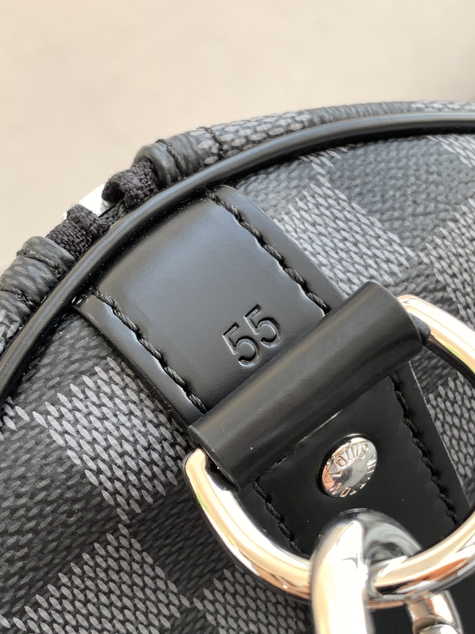 Keepall 55 旅行袋【特级加强版】型号: N41413皮料: 是意大利A级皮料五金: 采用进口A