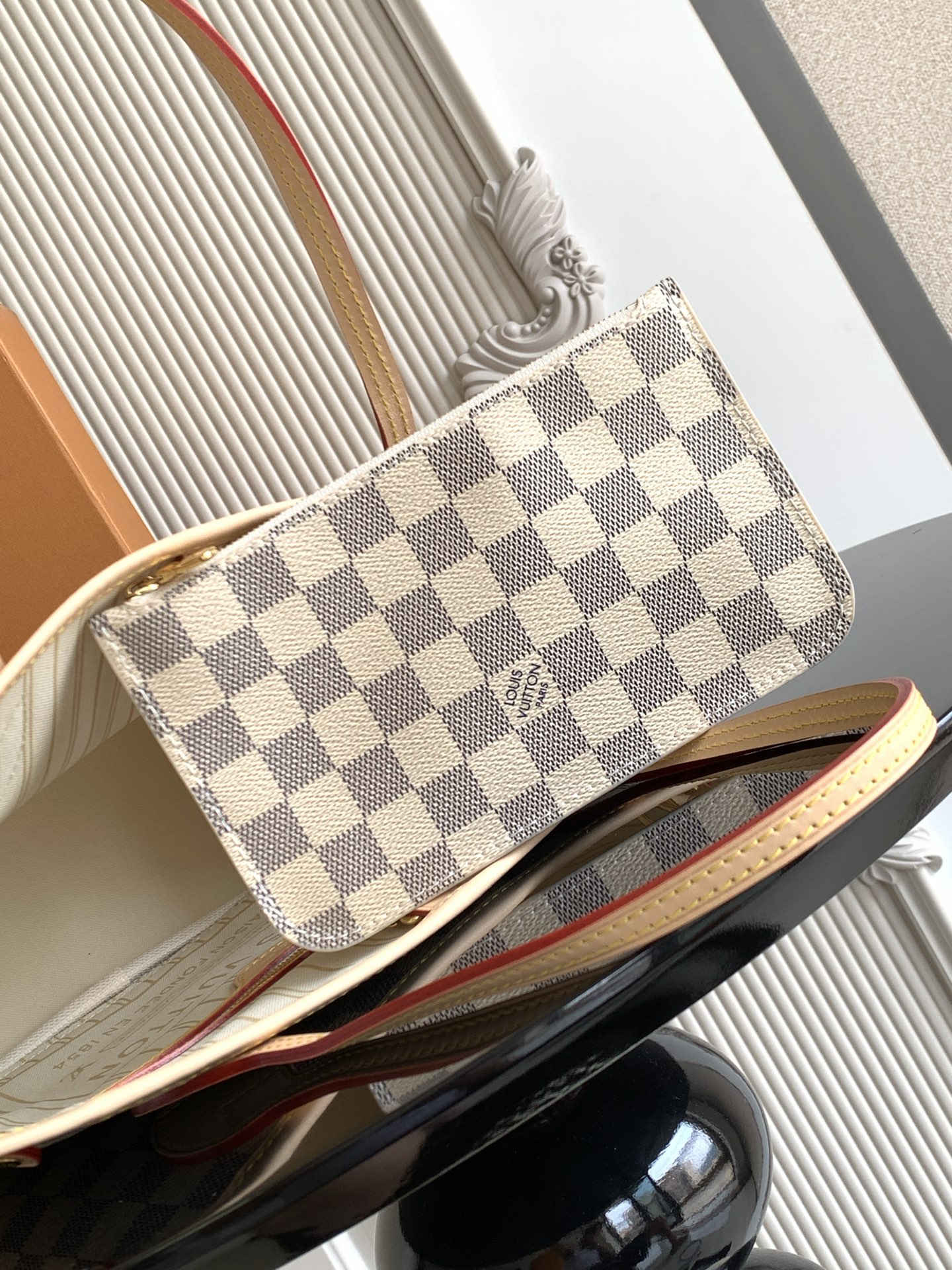 Louis Vuitton 𝟏𝟔𝟑𝐜𝟎𝟏动态芯片