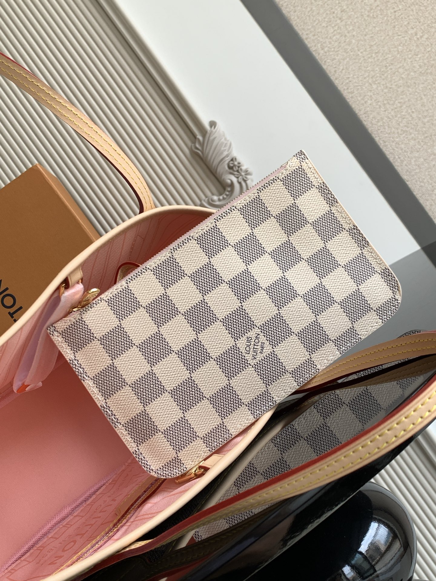 Louis Vuitton 𝟏𝟔𝟑𝐜𝟎𝟏动态芯片