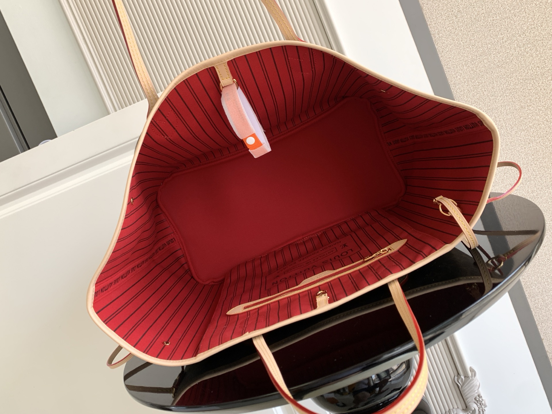 Louis Vuitton 𝟏𝟔𝟑𝐜𝟎𝟏动态芯片